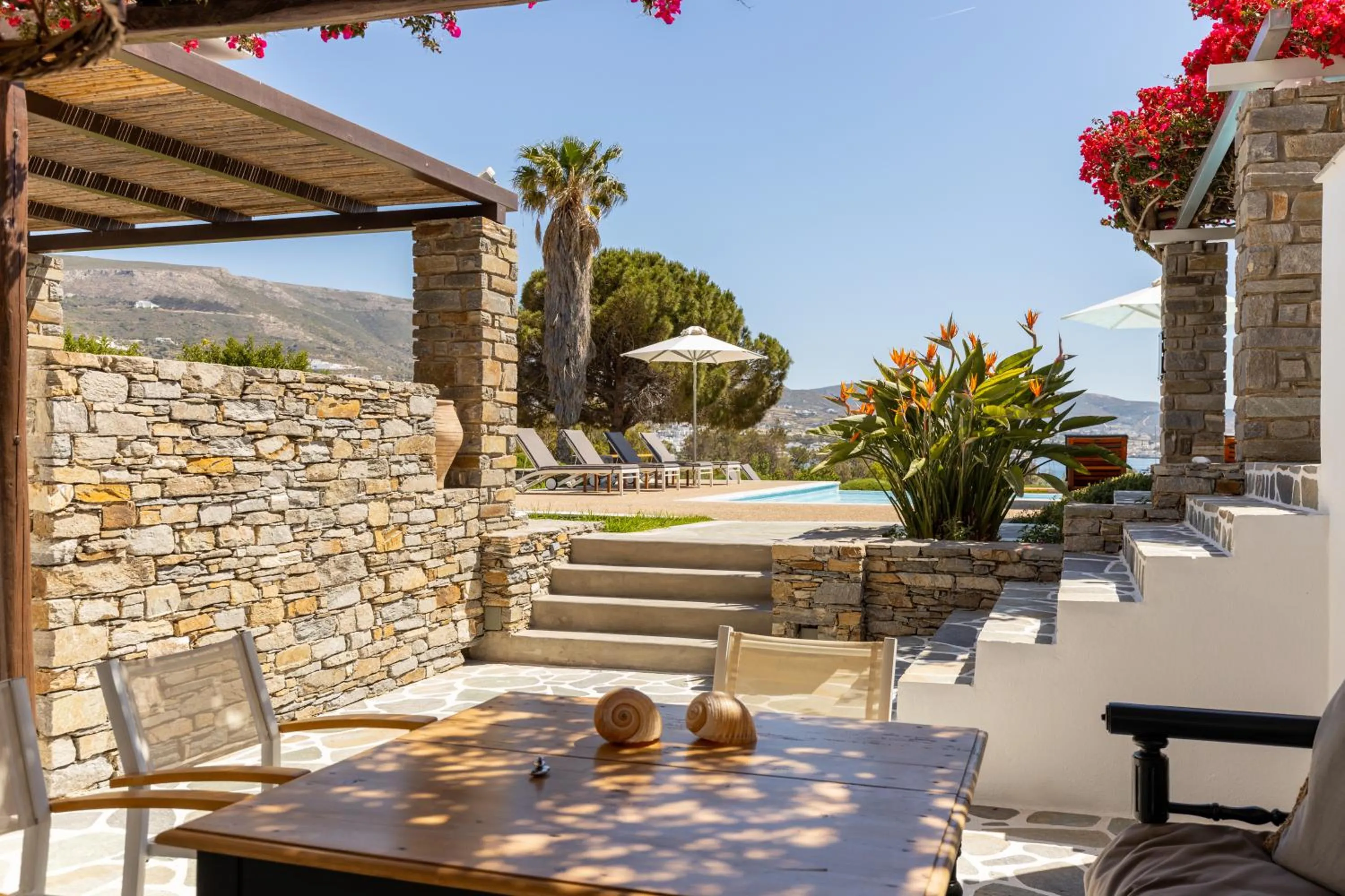 Inner courtyard view in Roses Beach