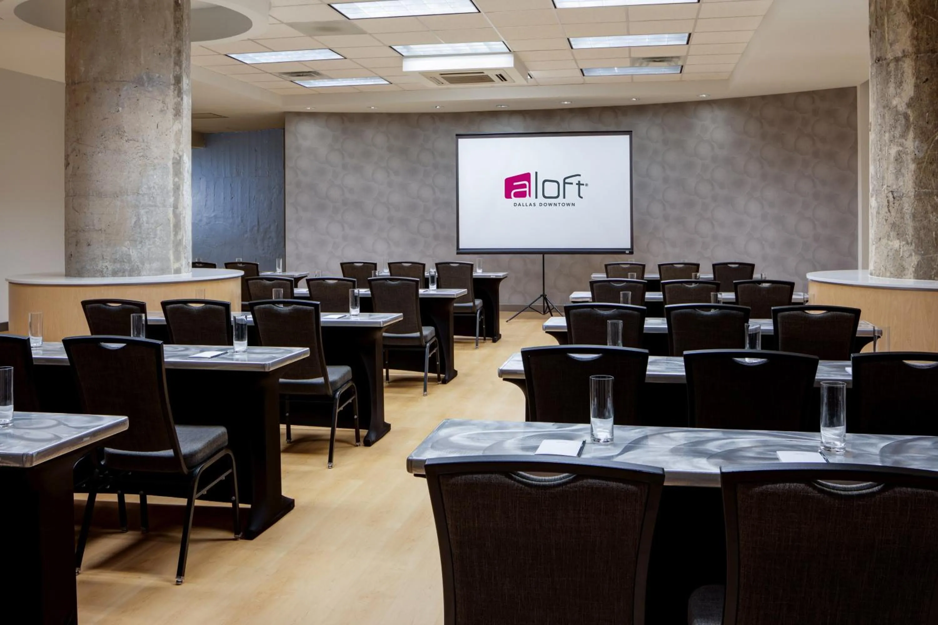 Meeting/conference room in Aloft Dallas Downtown