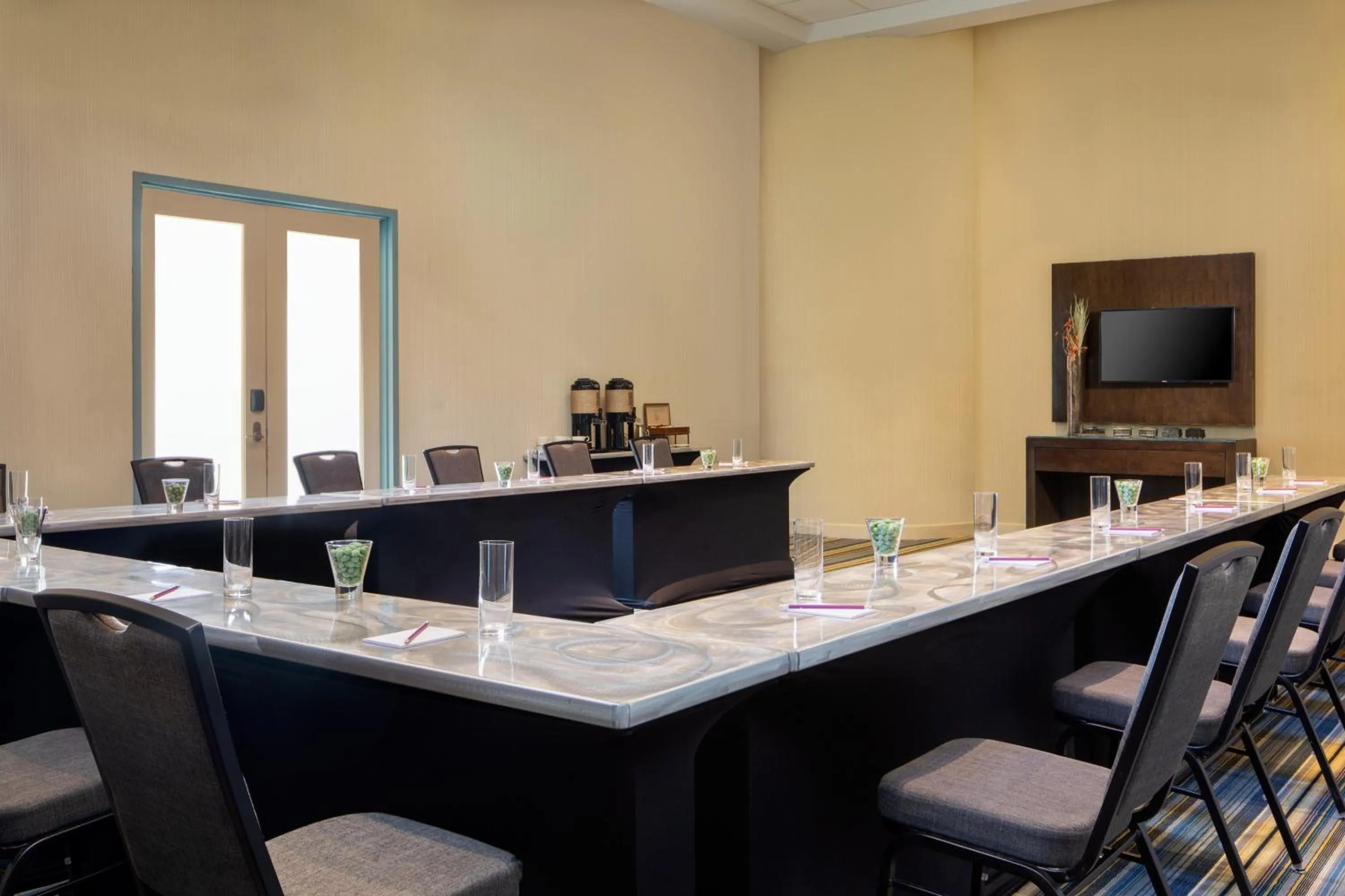 Meeting/conference room in Aloft Dallas Downtown