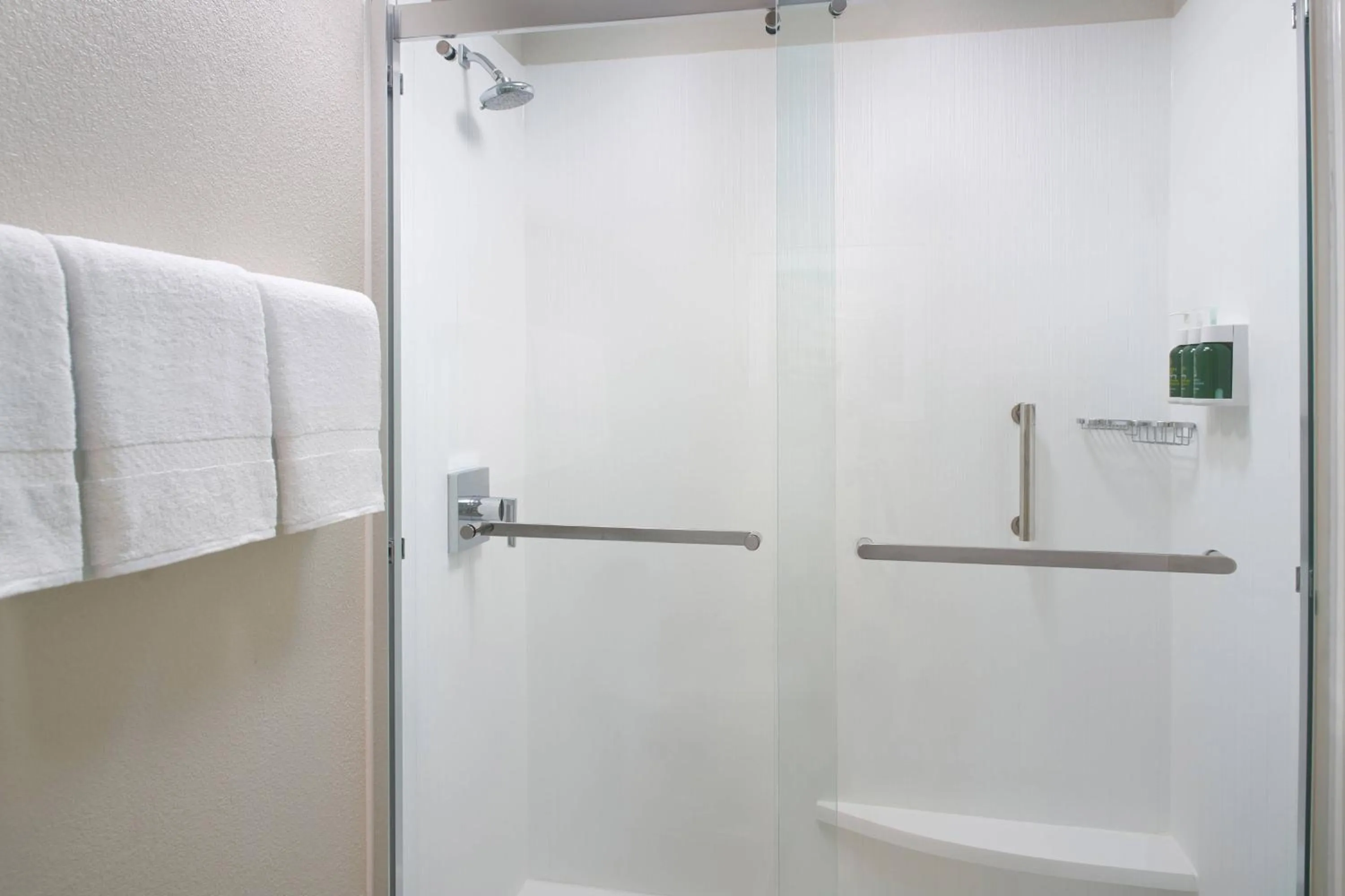 Bathroom in Courtyard by Marriott Perimeter Center