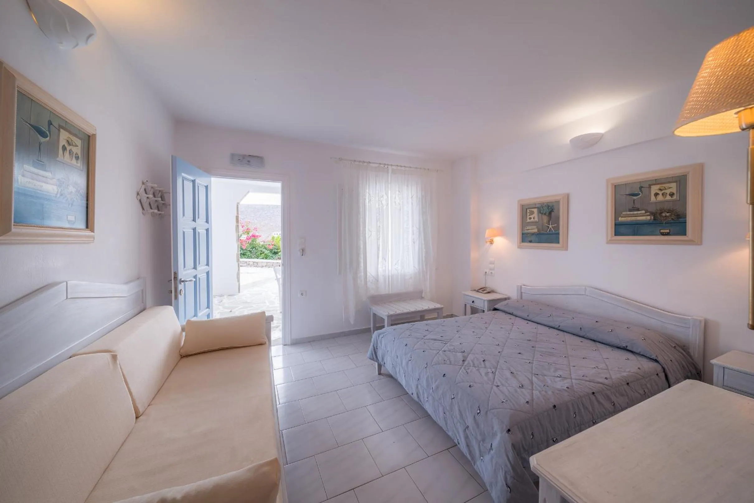 Bed in Vardia Bay Studios