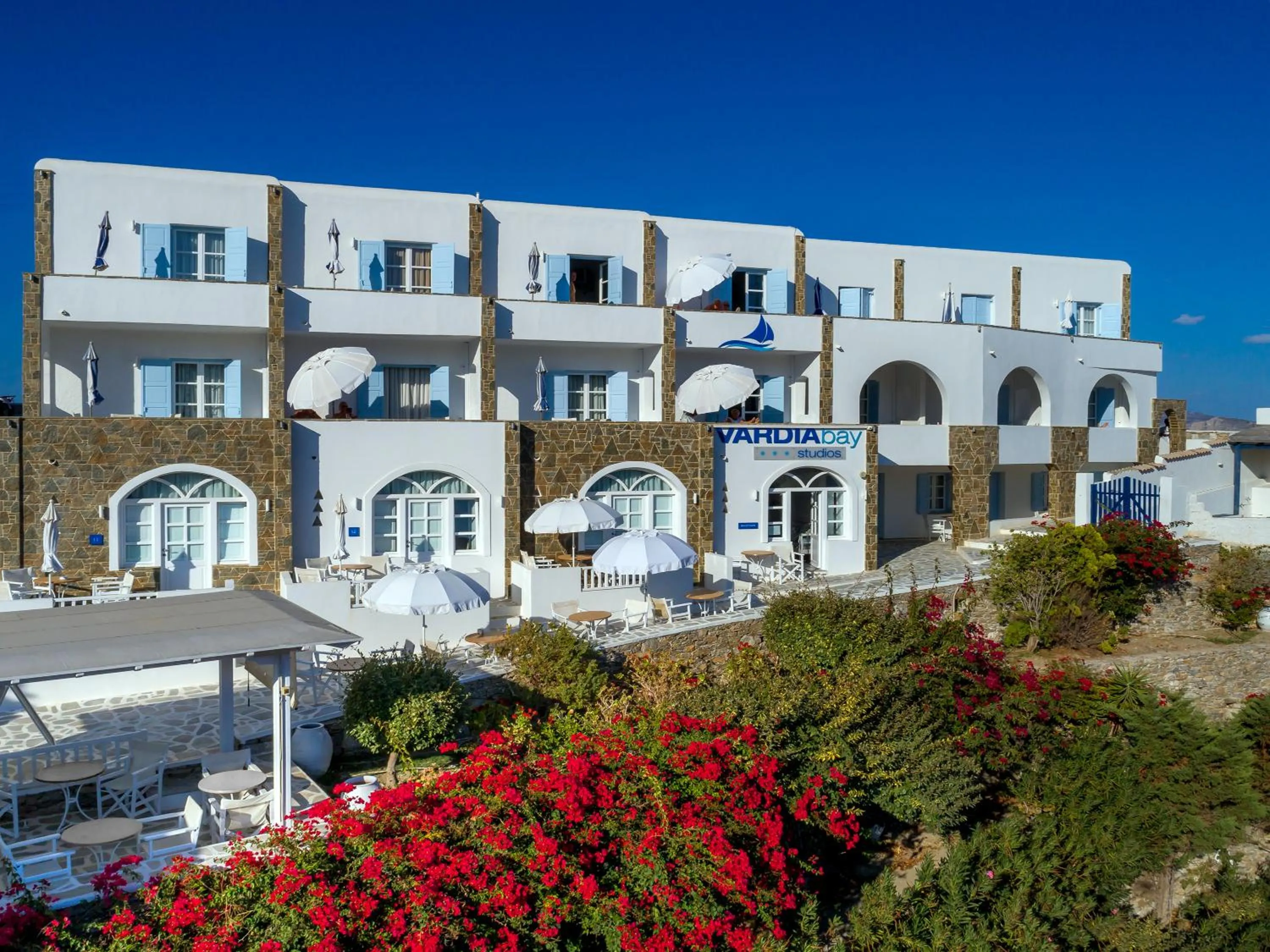 Facade/entrance in Vardia Bay Studios