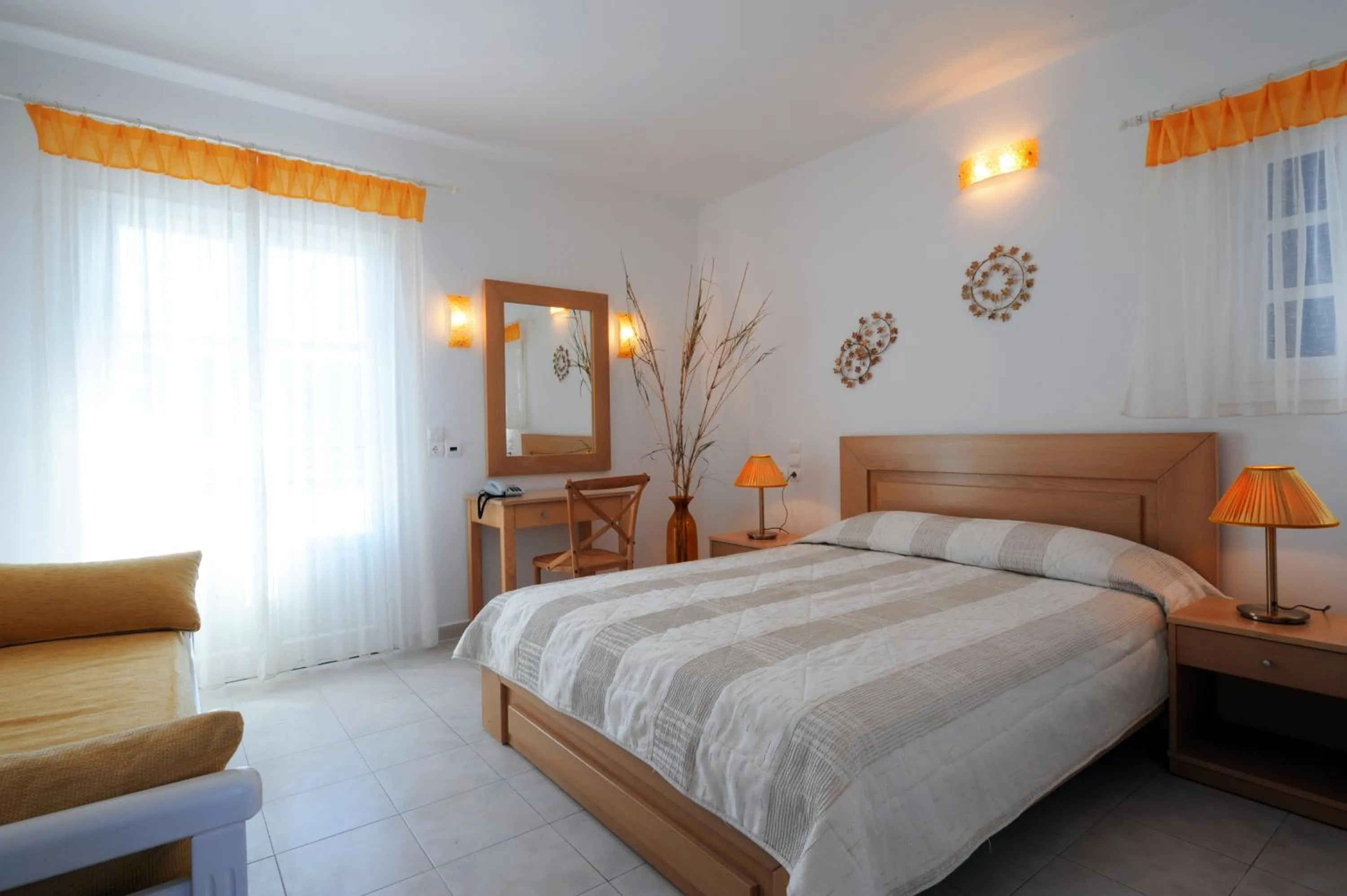 Day, Bed in Vardia Bay Studios