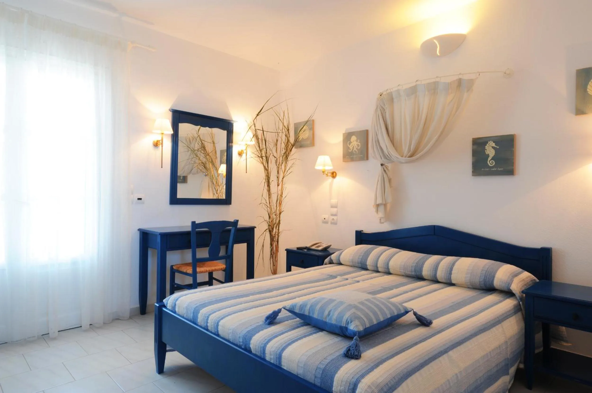 Day, Bed in Vardia Bay Studios