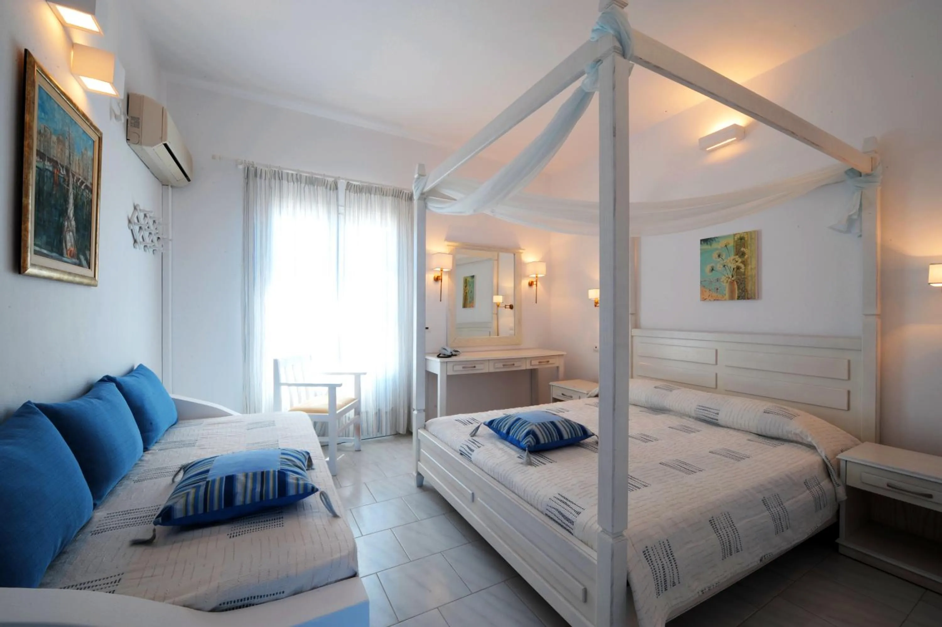 Day, Bed in Vardia Bay Studios