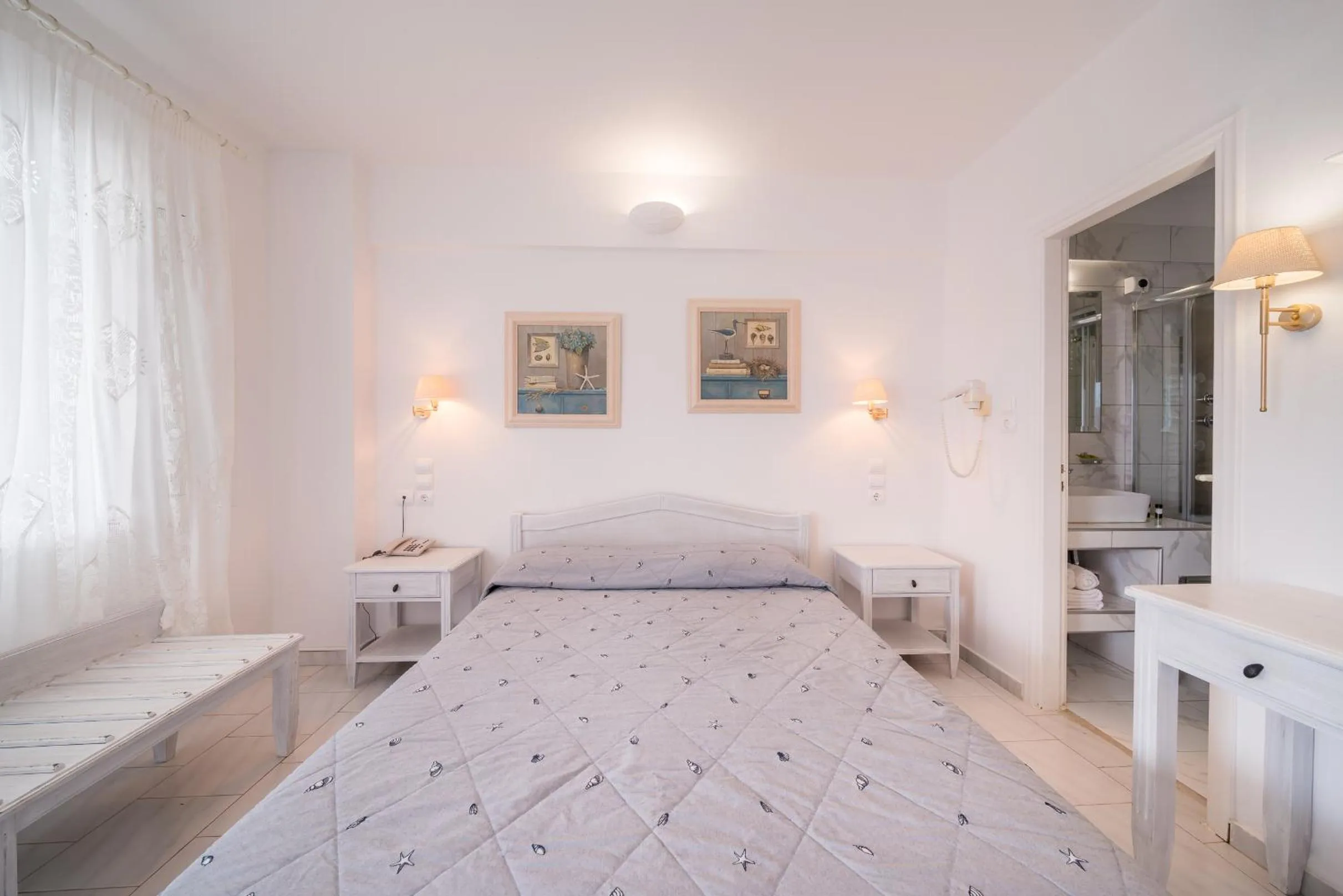 Bed in Vardia Bay Studios