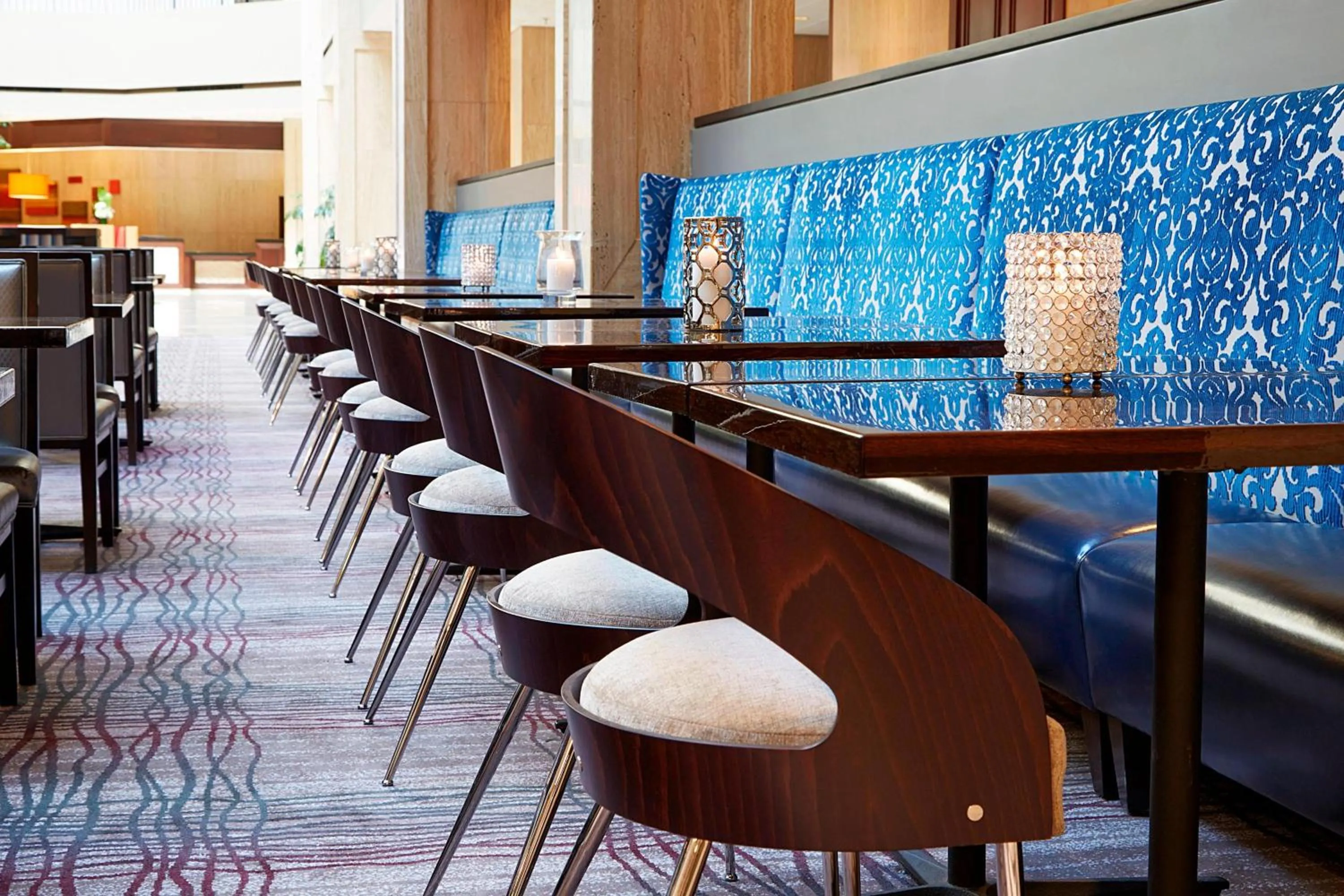 Restaurant/places to eat in Renaissance Atlanta Waverly Hotel & Convention Center