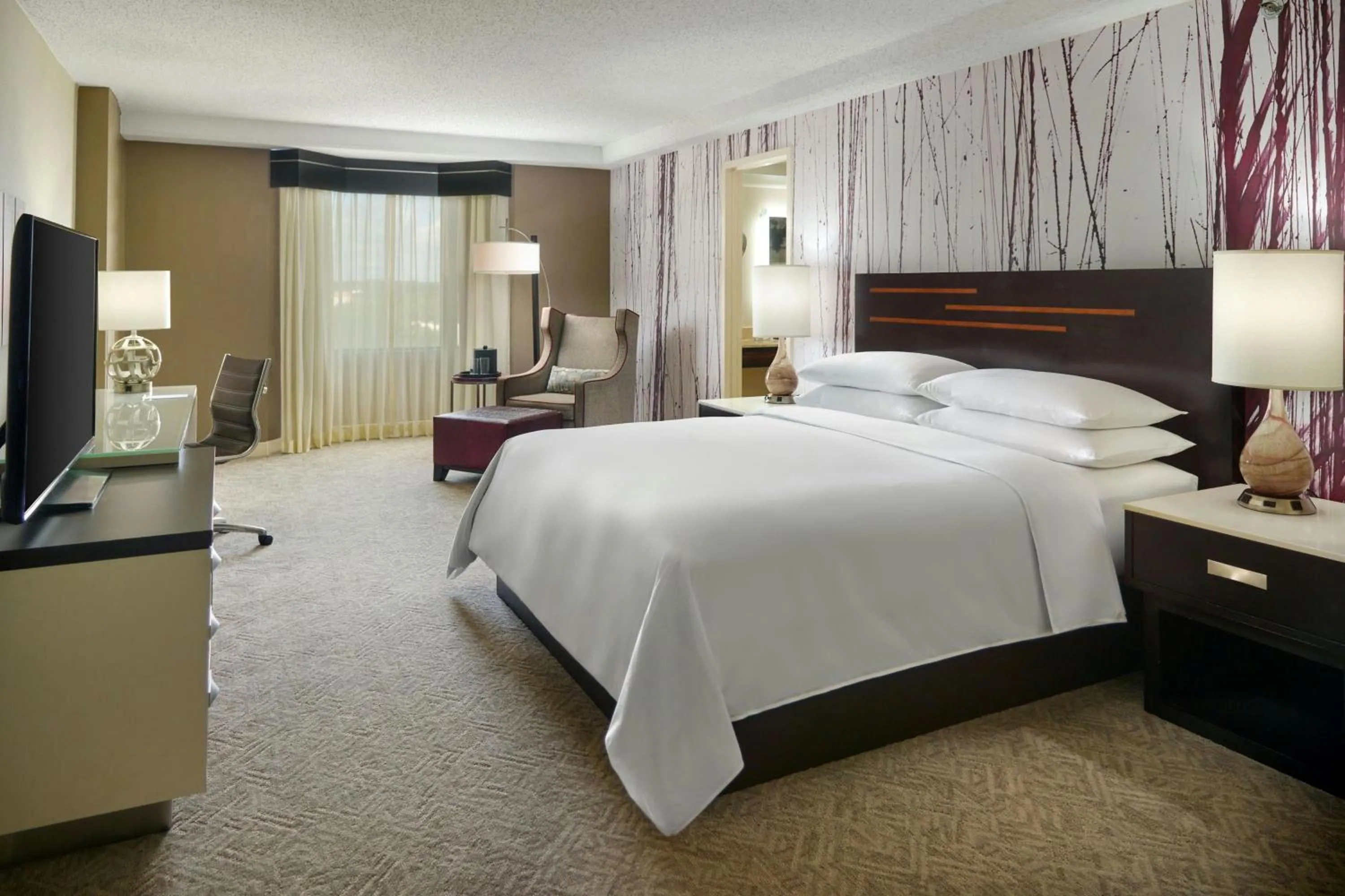 Bedroom, Bed in Renaissance Atlanta Waverly Hotel & Convention Center