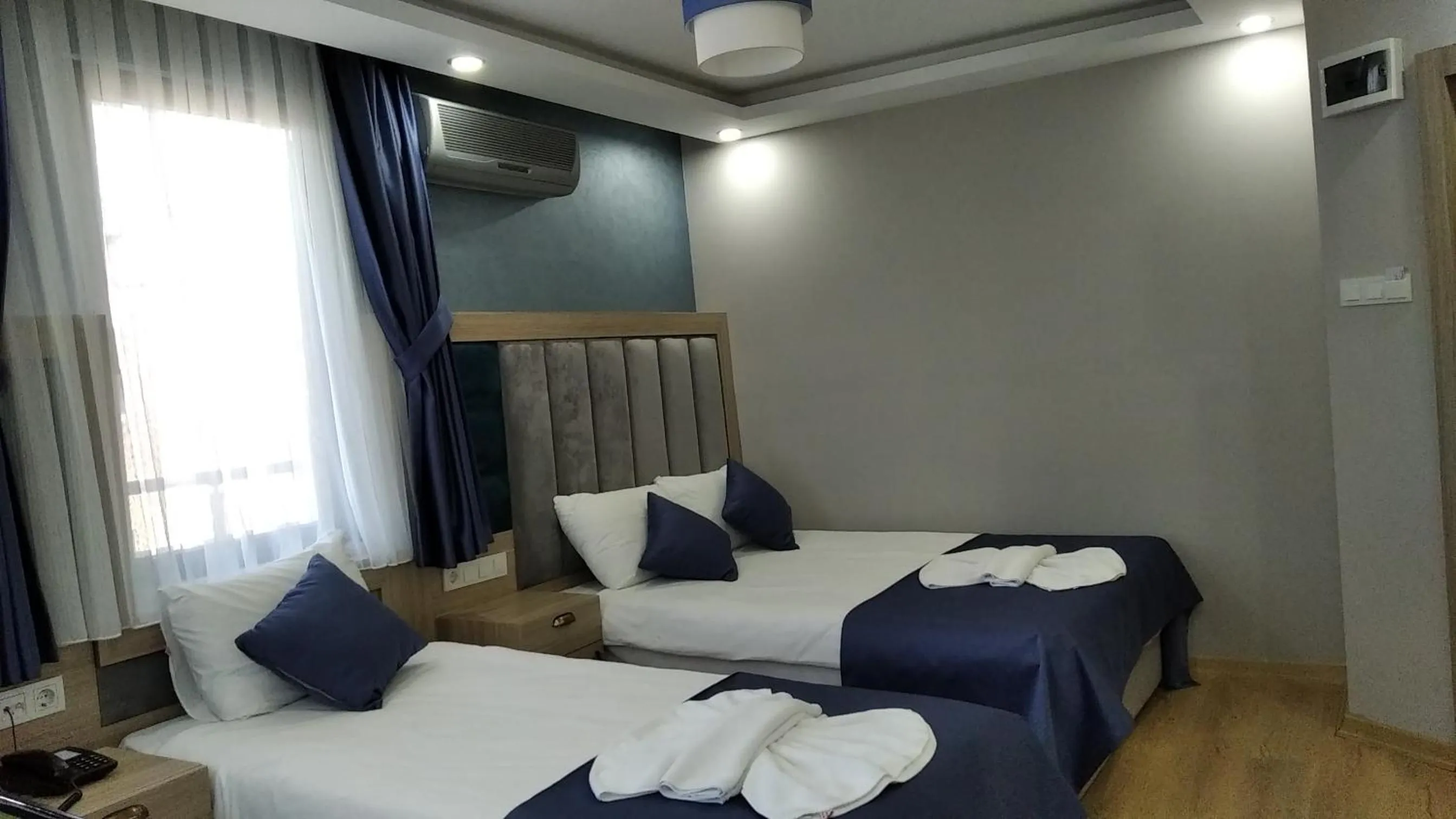 TV and multimedia, Bed in Hotel Yesilpark