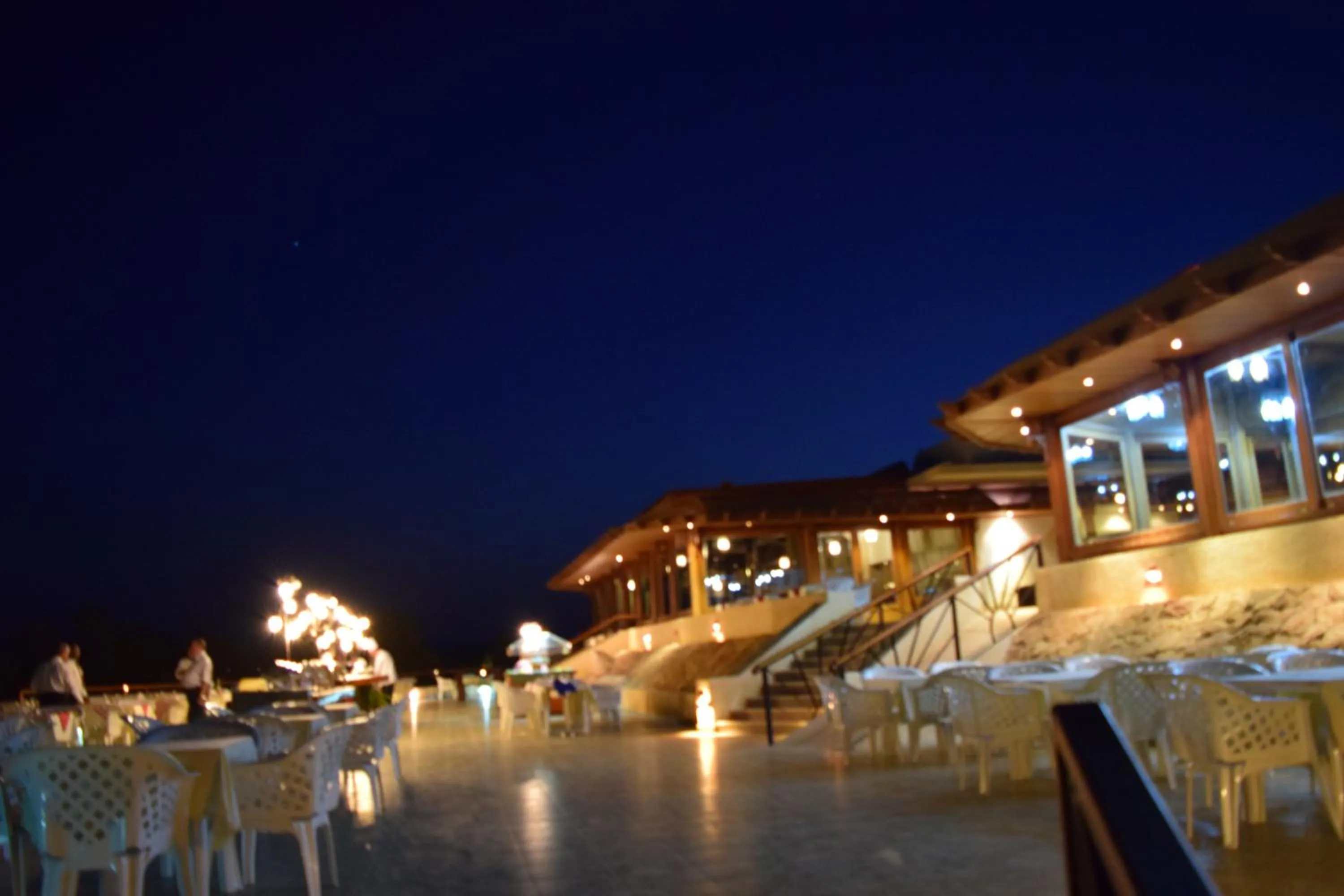 Restaurant/places to eat in Mangrove Bay Resort