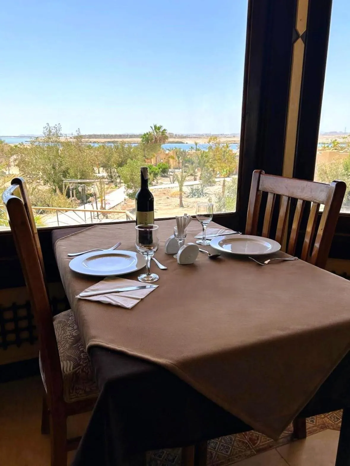 Restaurant/places to eat in Mangrove Bay Resort