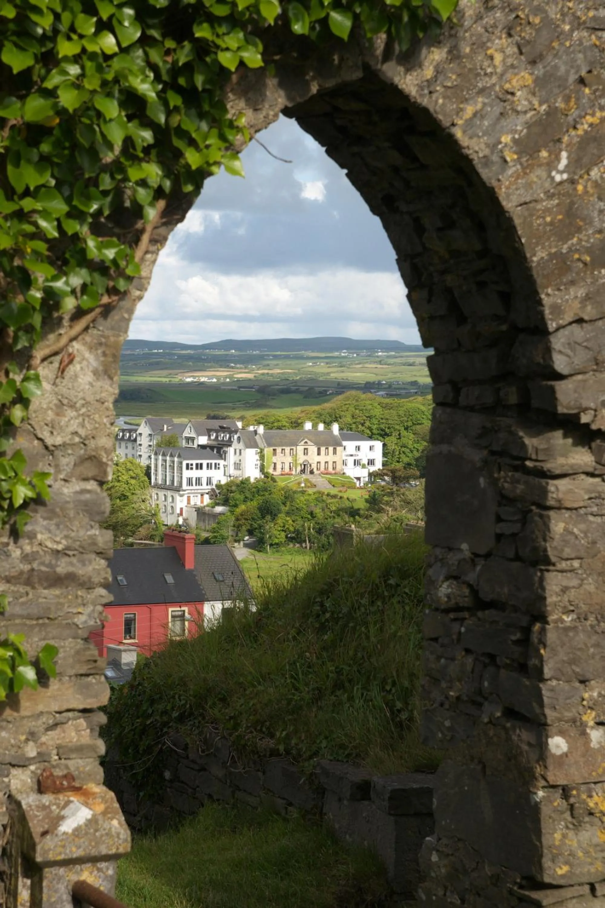 Neighbourhood in Falls Hotel & Spa