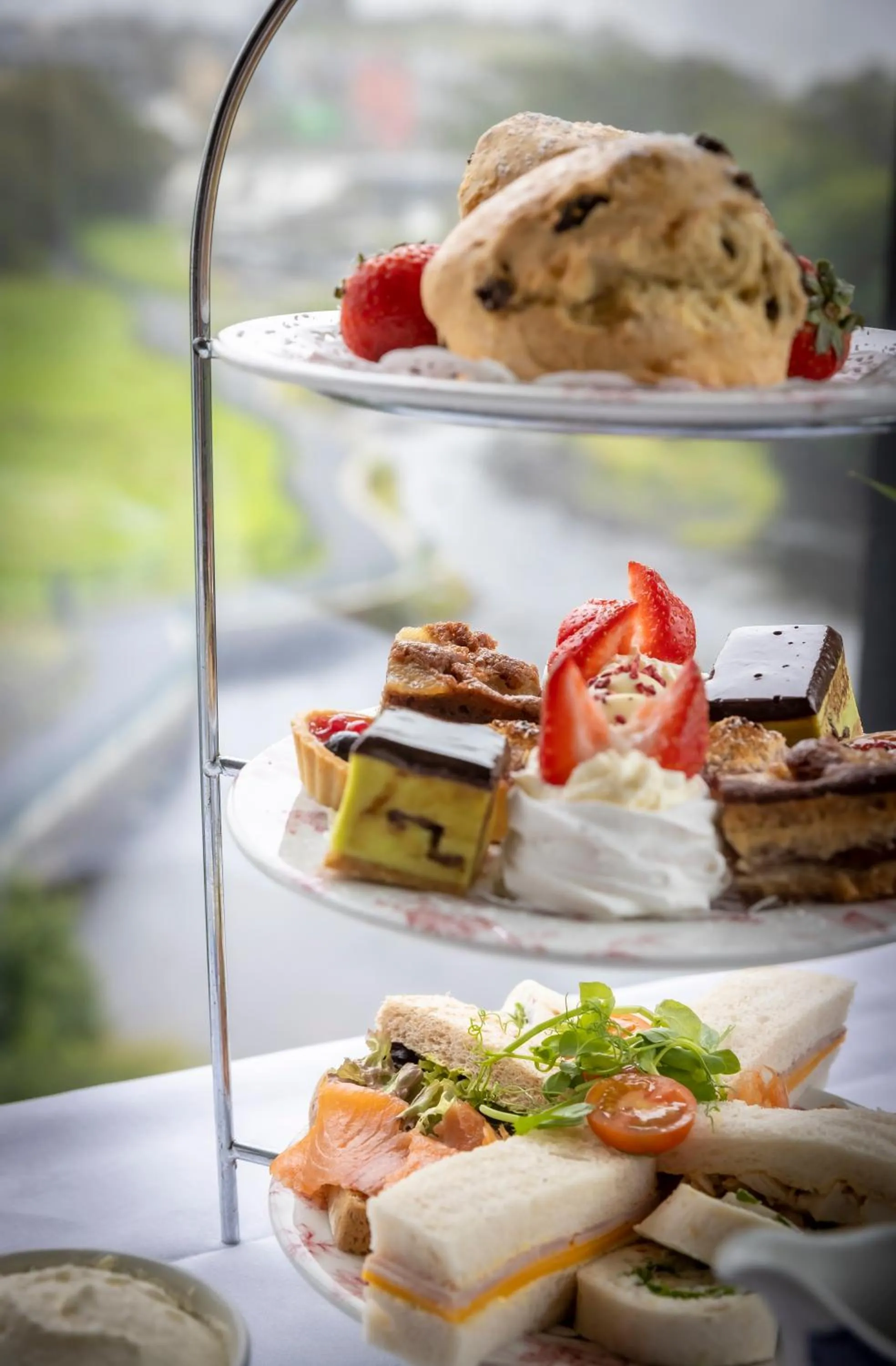 Lounge or bar in Falls Hotel & Spa