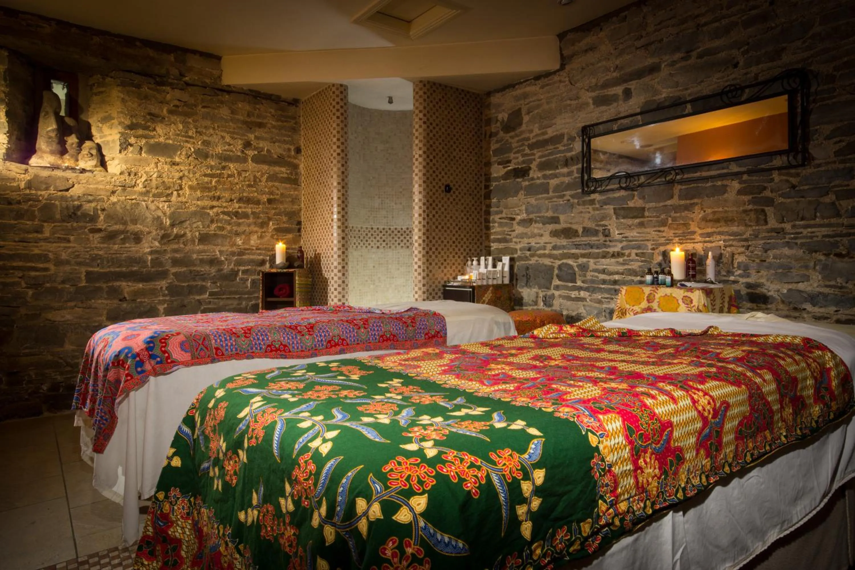 Spa and wellness centre/facilities, Bed in Falls Hotel & Spa