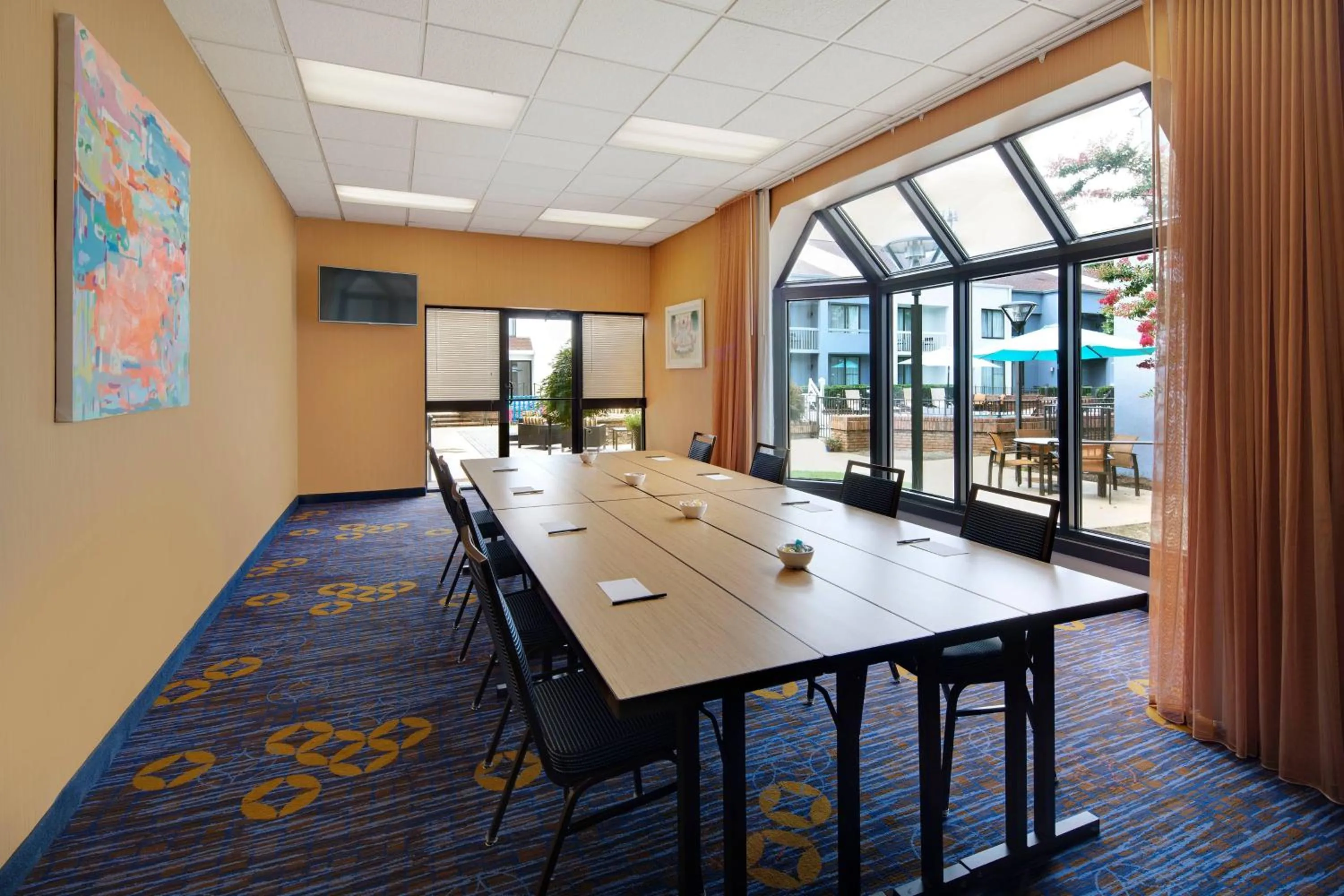 Meeting/conference room in Courtyard by Marriott Atlanta Windy Hill/Ballpark