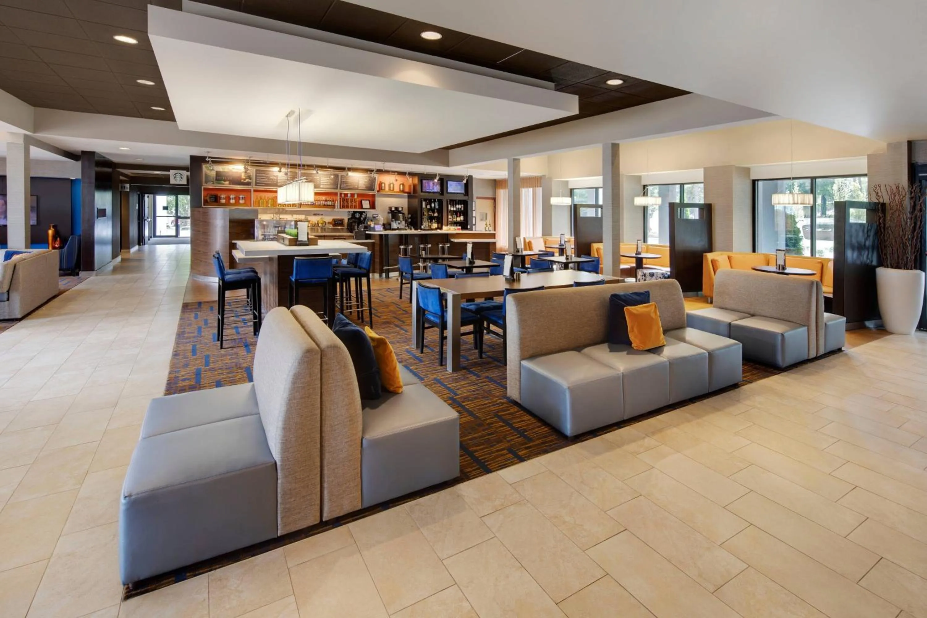 Lobby or reception in Courtyard by Marriott Atlanta Windy Hill/Ballpark