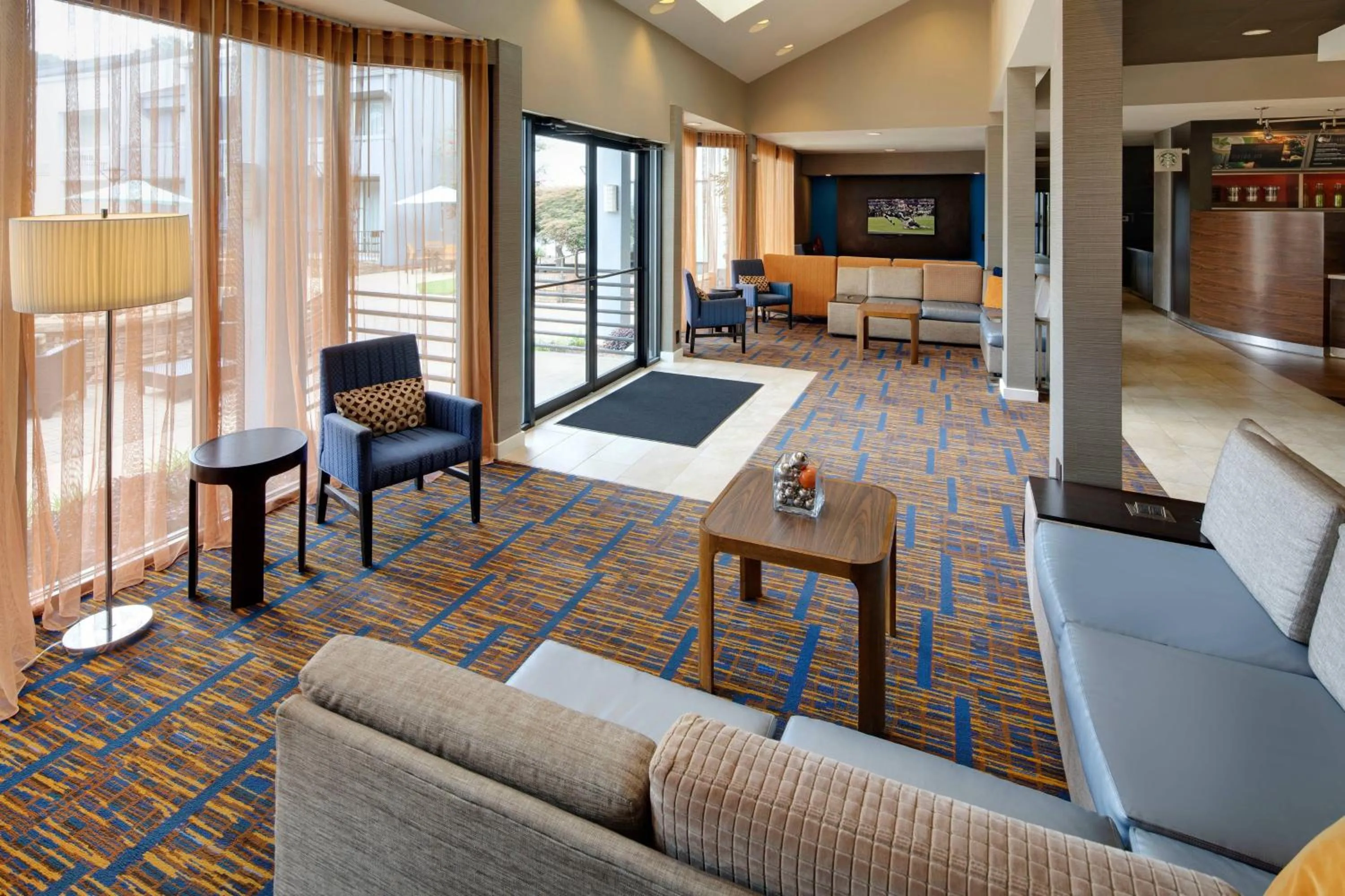 Lobby or reception in Courtyard by Marriott Atlanta Windy Hill/Ballpark