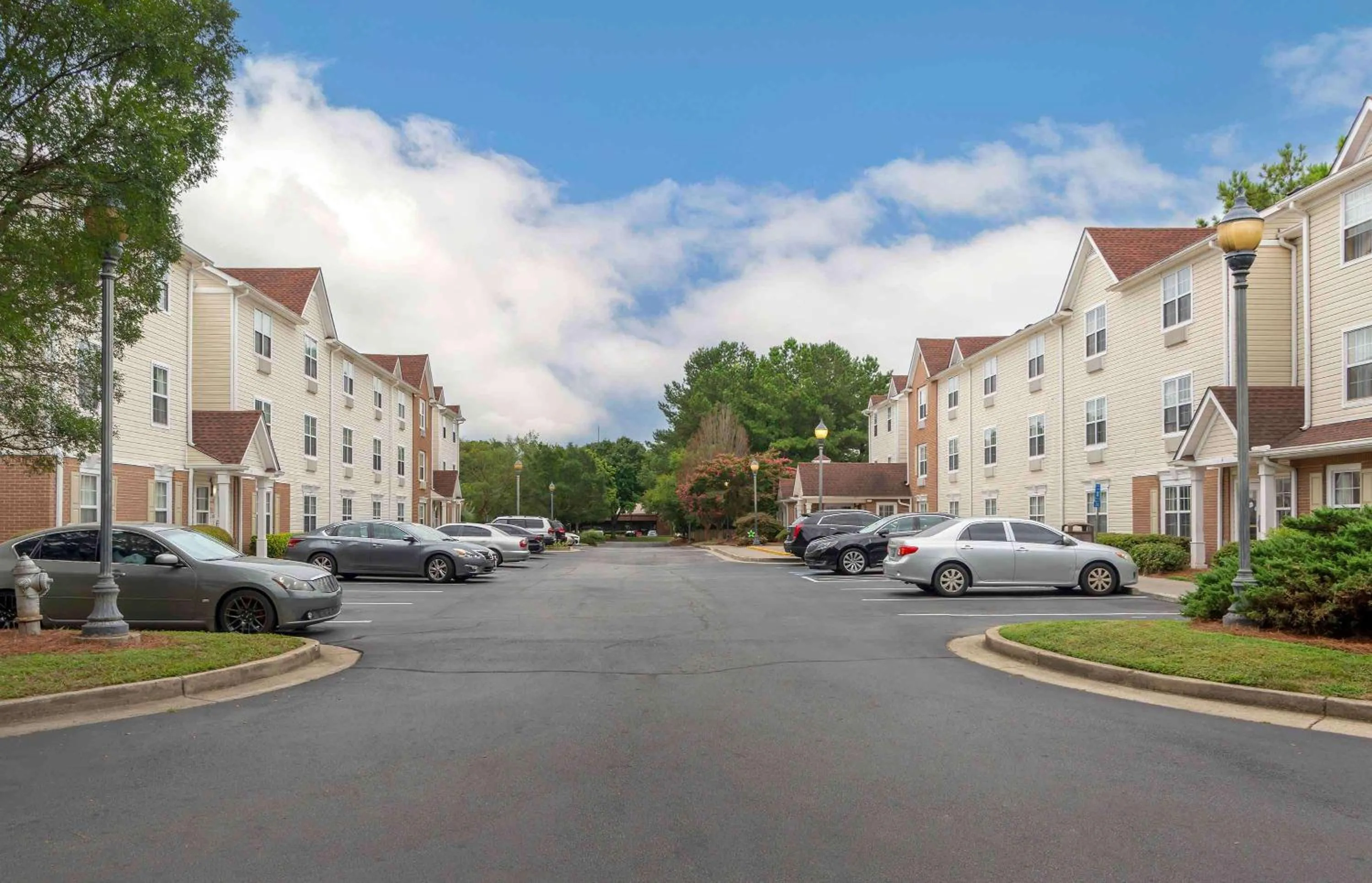 Property building in Extended Stay America Suites - Atlanta - Norcross - Peachtree Corners