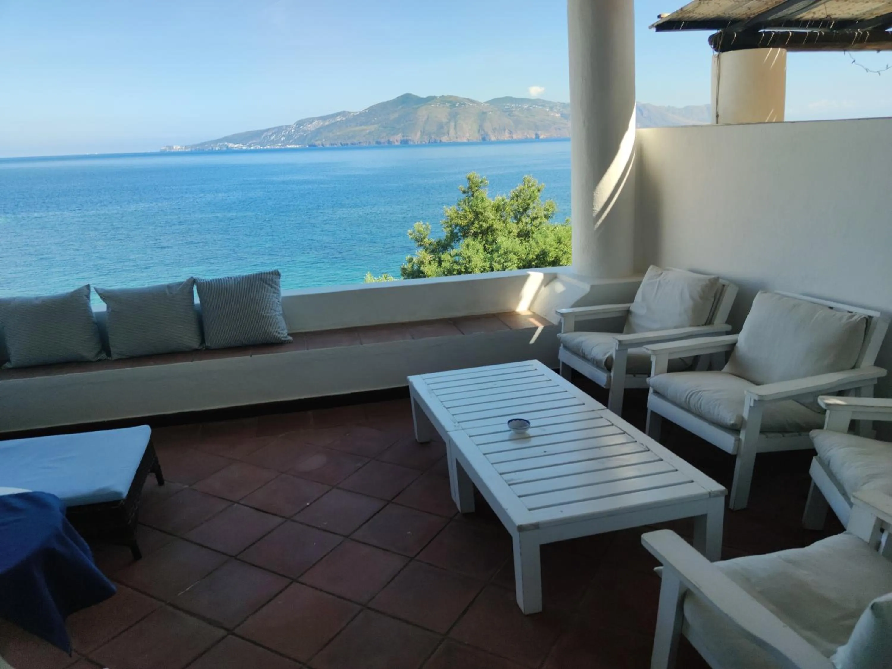 Balcony/Terrace in Halgoduria