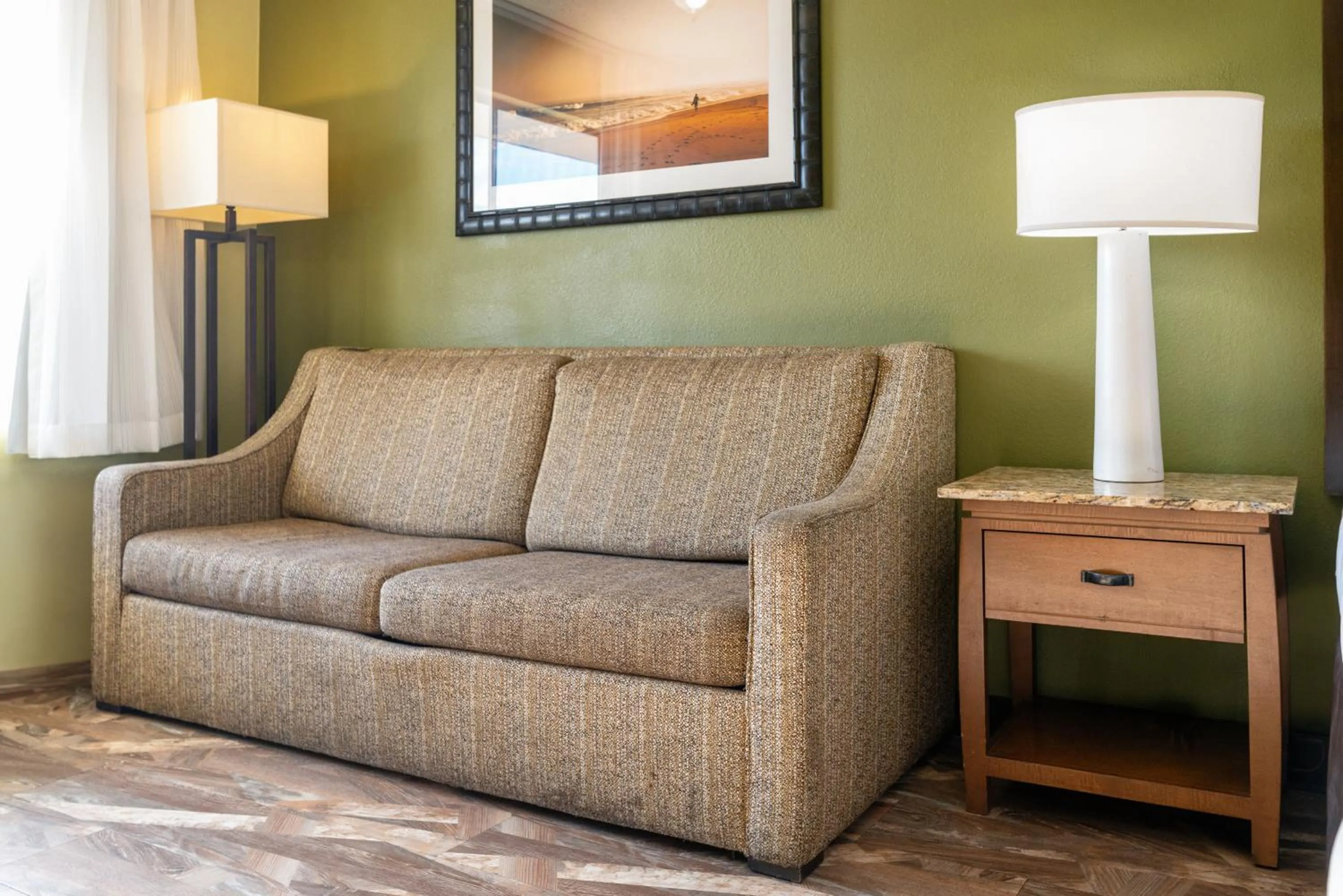 Seating Area in Quality Inn & Suites Buena Park Anaheim