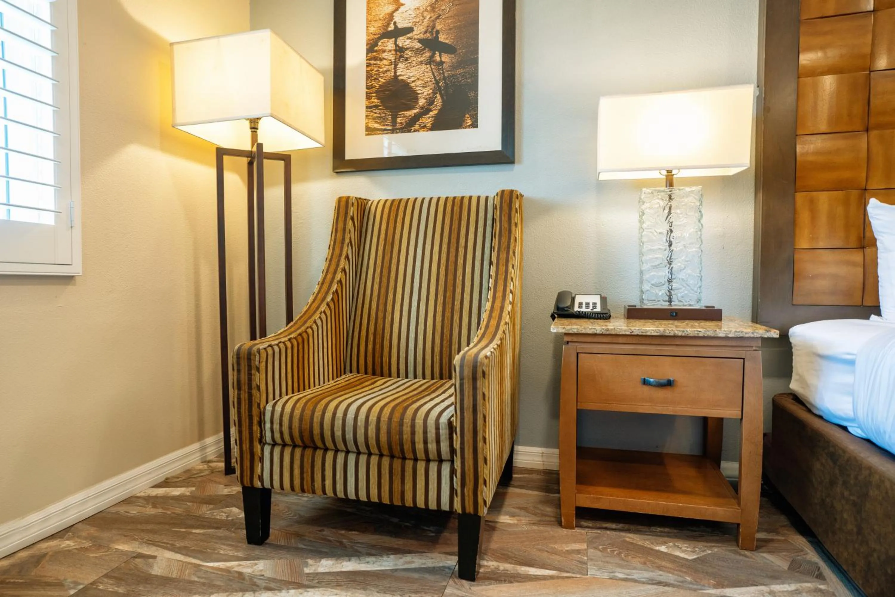 Seating Area in Quality Inn & Suites Buena Park Anaheim