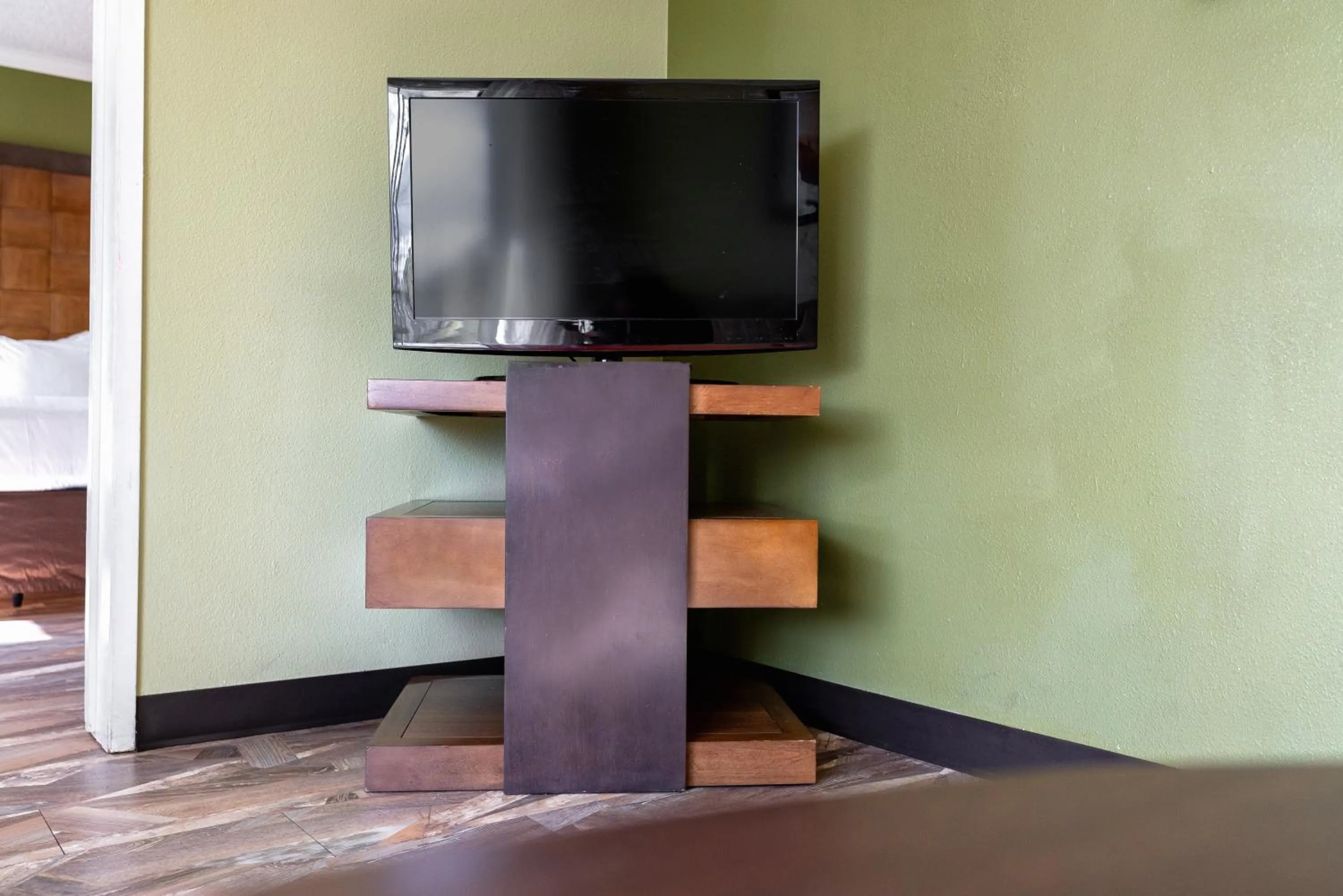 TV/Entertainment Center in Quality Inn & Suites Buena Park Anaheim