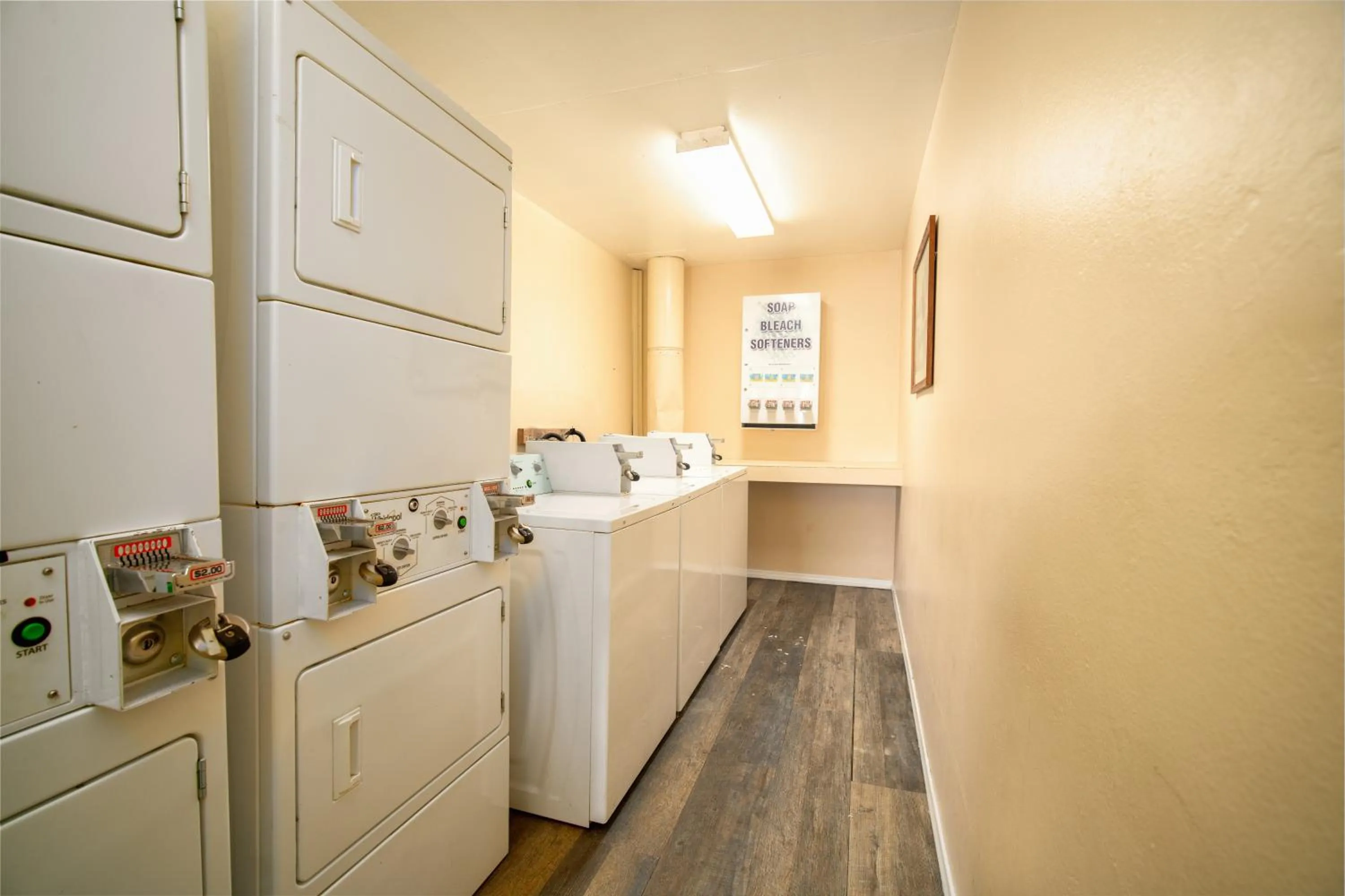 Kitchen/Kitchenette in Quality Inn & Suites Buena Park Anaheim