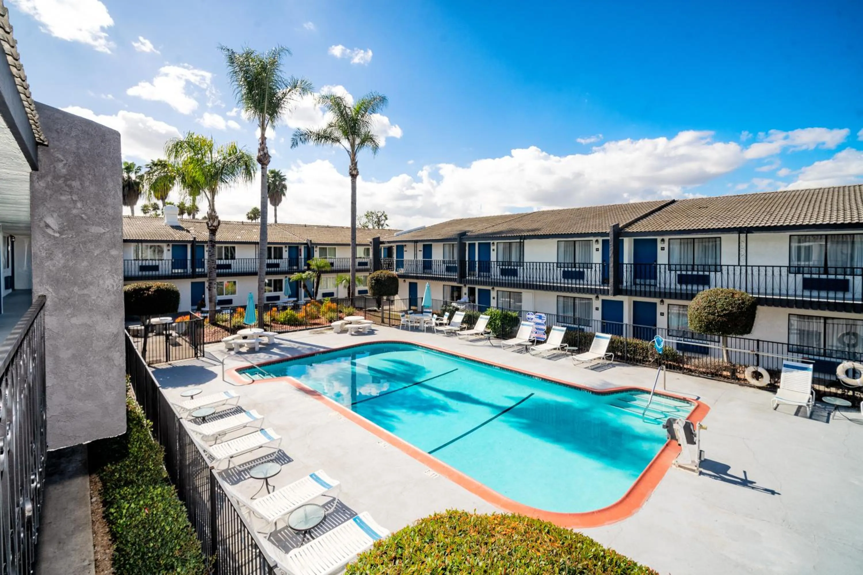 Swimming Pool in Quality Inn & Suites Buena Park Anaheim