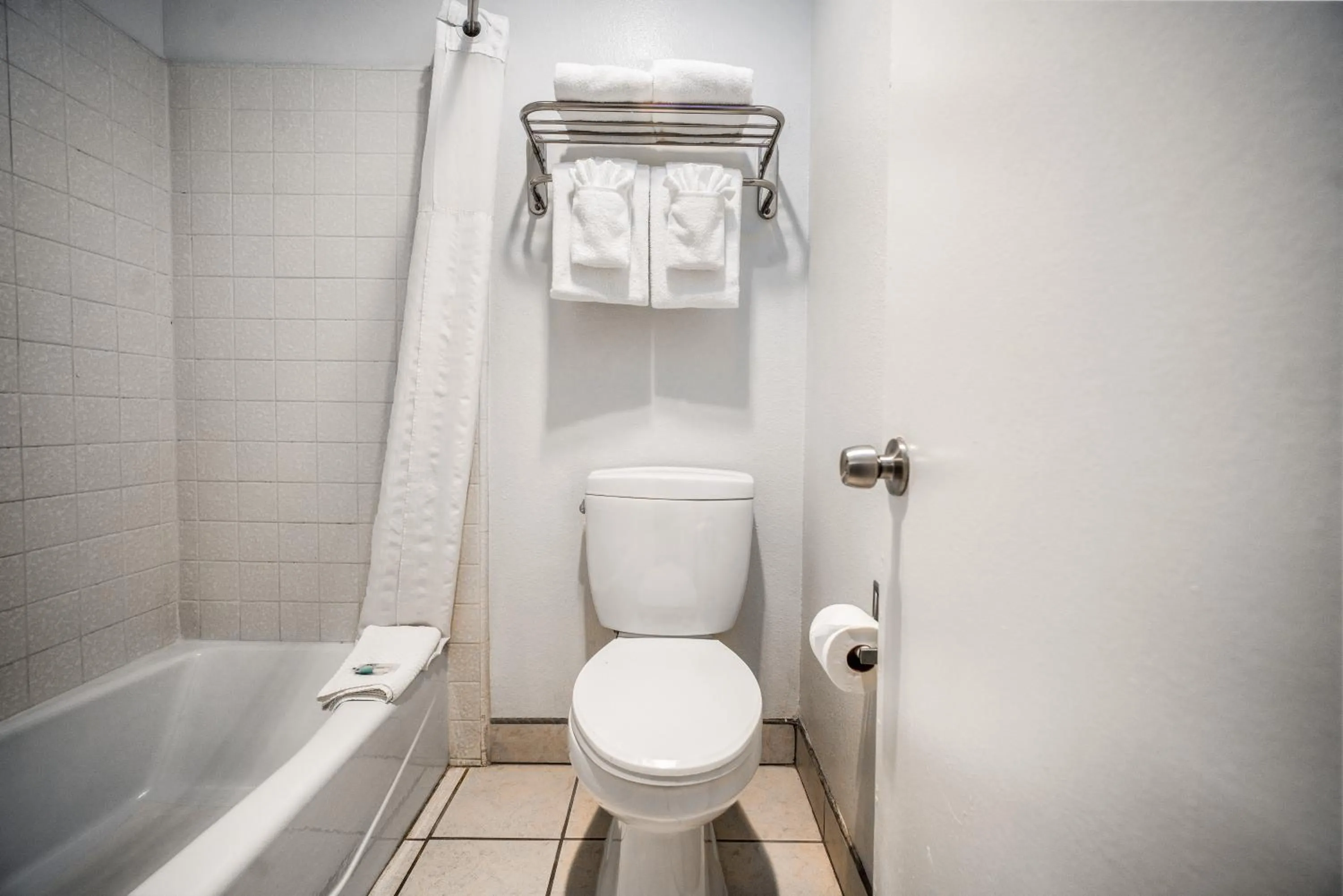 Bathroom in Quality Inn & Suites Buena Park Anaheim