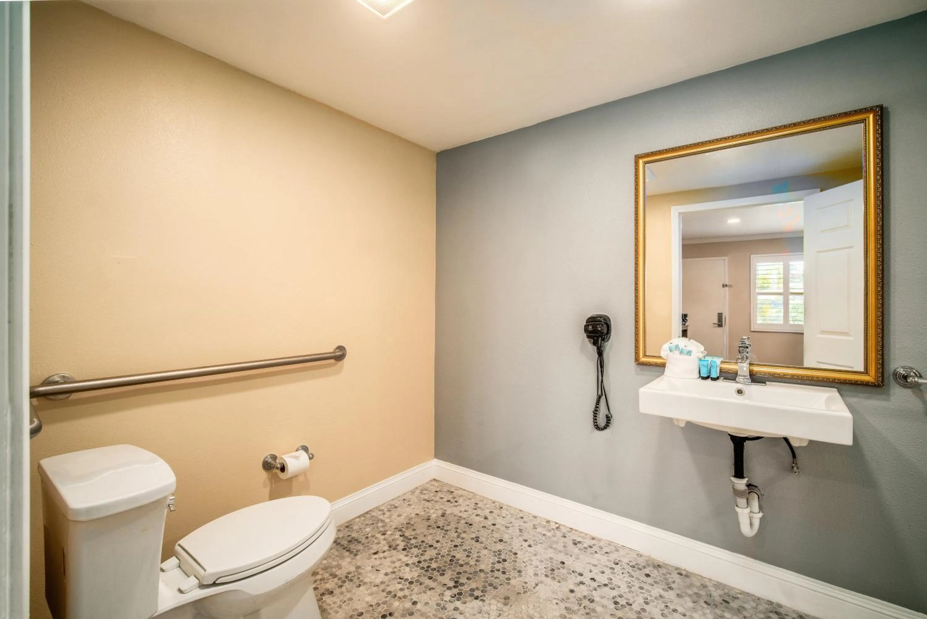 Bathroom in Quality Inn & Suites Buena Park Anaheim