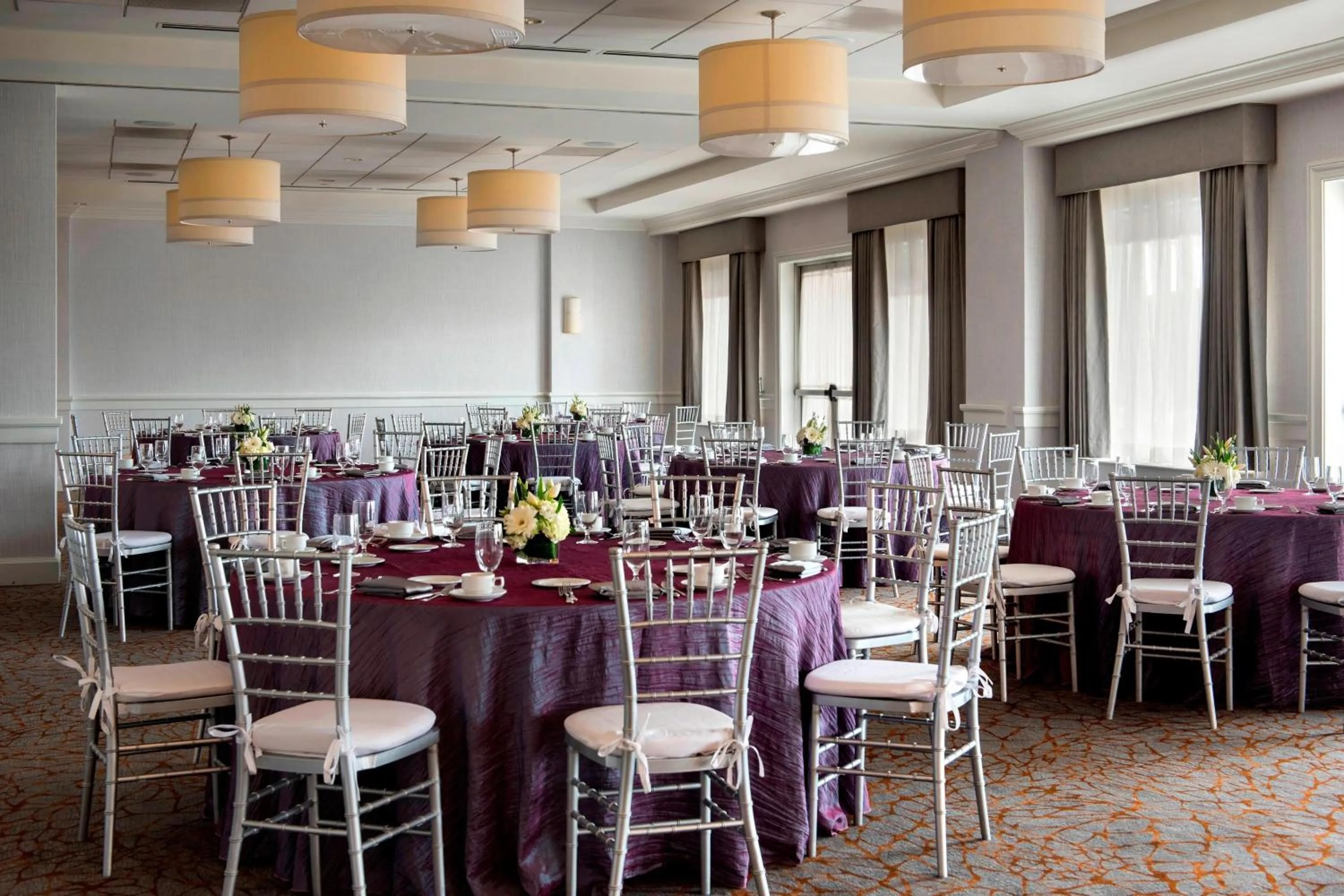 Lobby or reception in Marriott Boston Quincy
