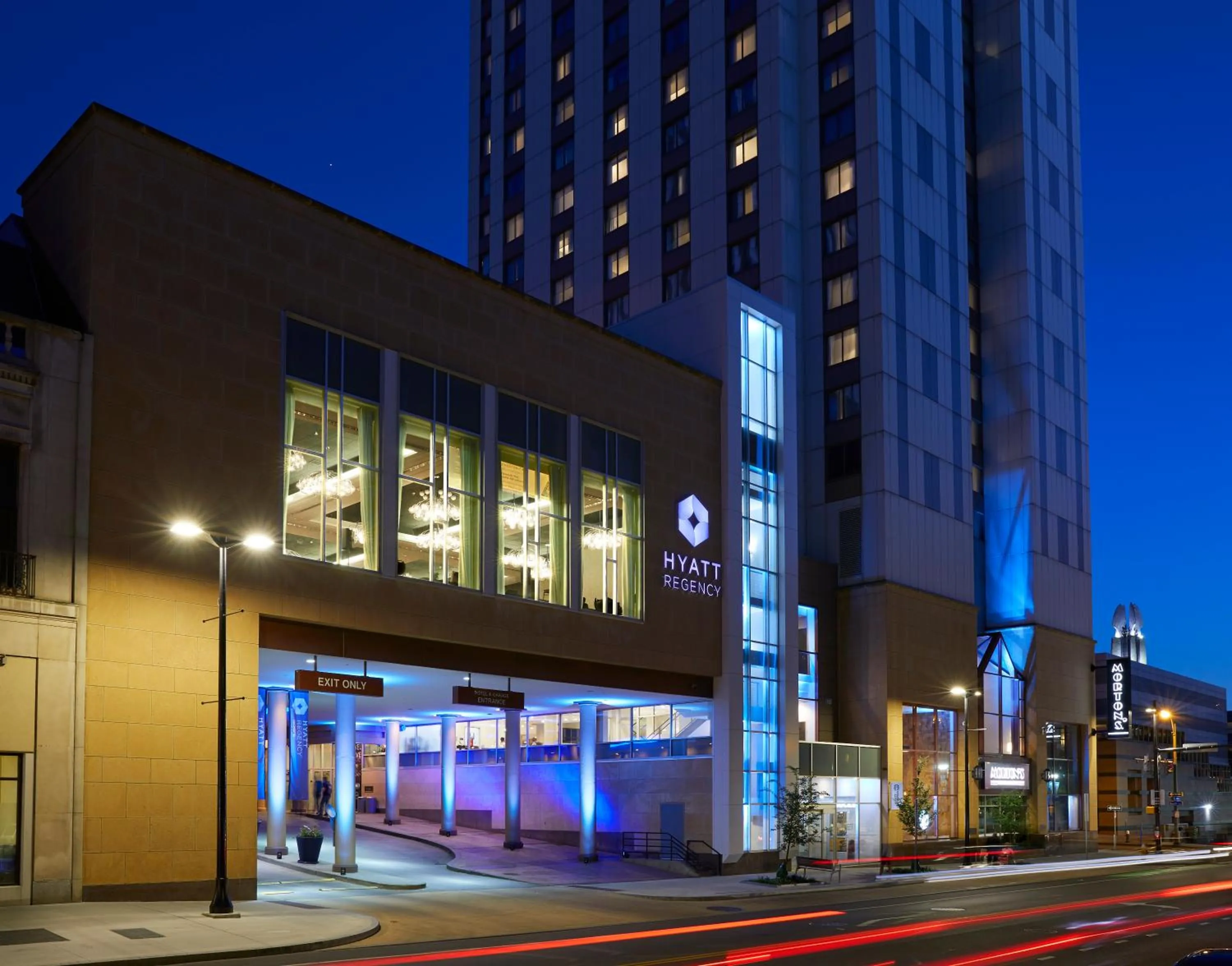 Property building in Hyatt Regency Rochester