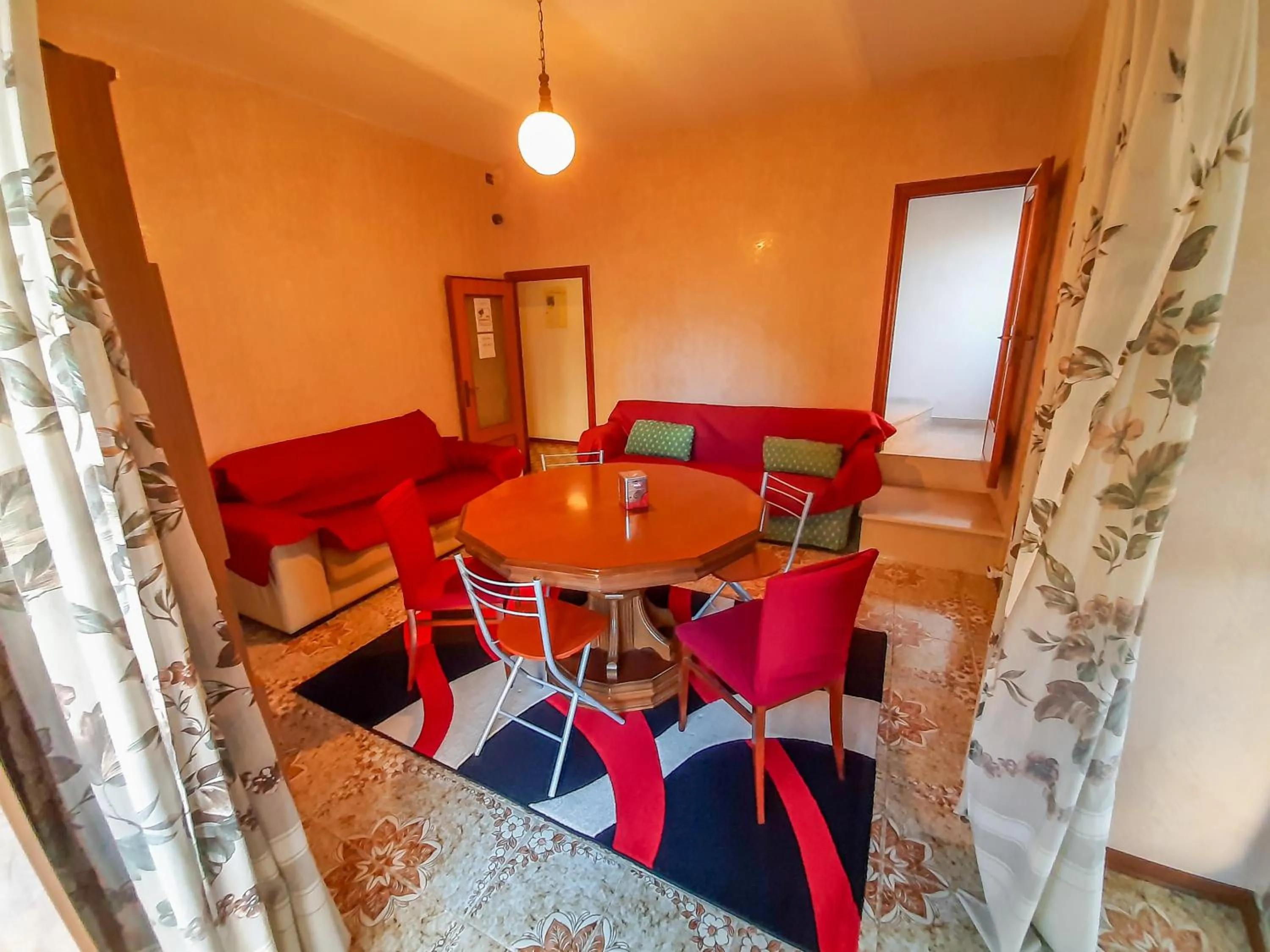 Communal lounge/ TV room in Bed & Breakfast "Il Ghiro"