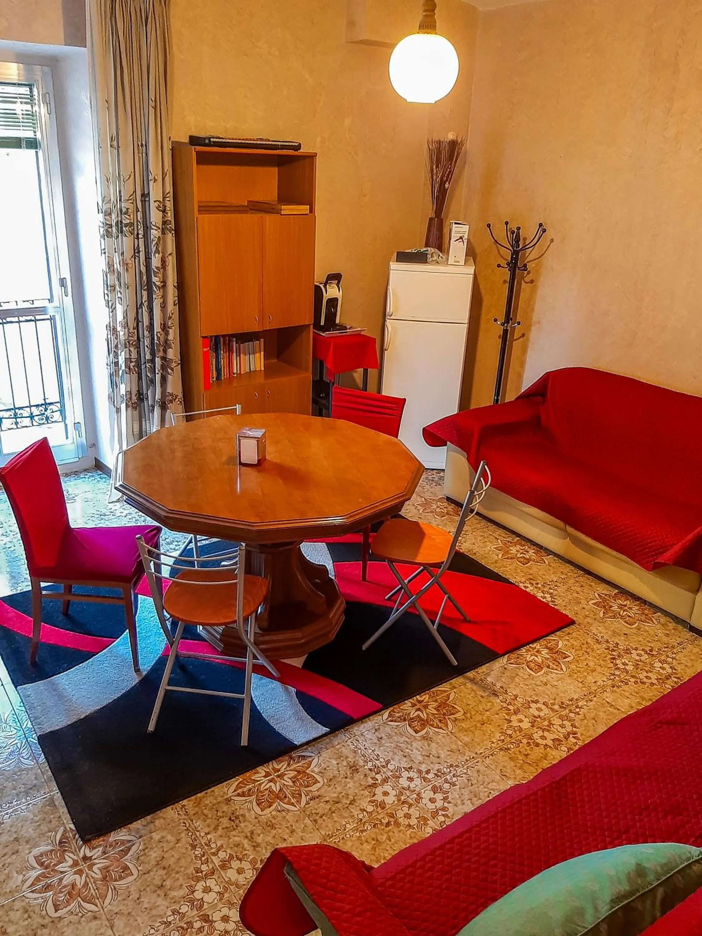 Communal lounge/ TV room in Bed & Breakfast "Il Ghiro"