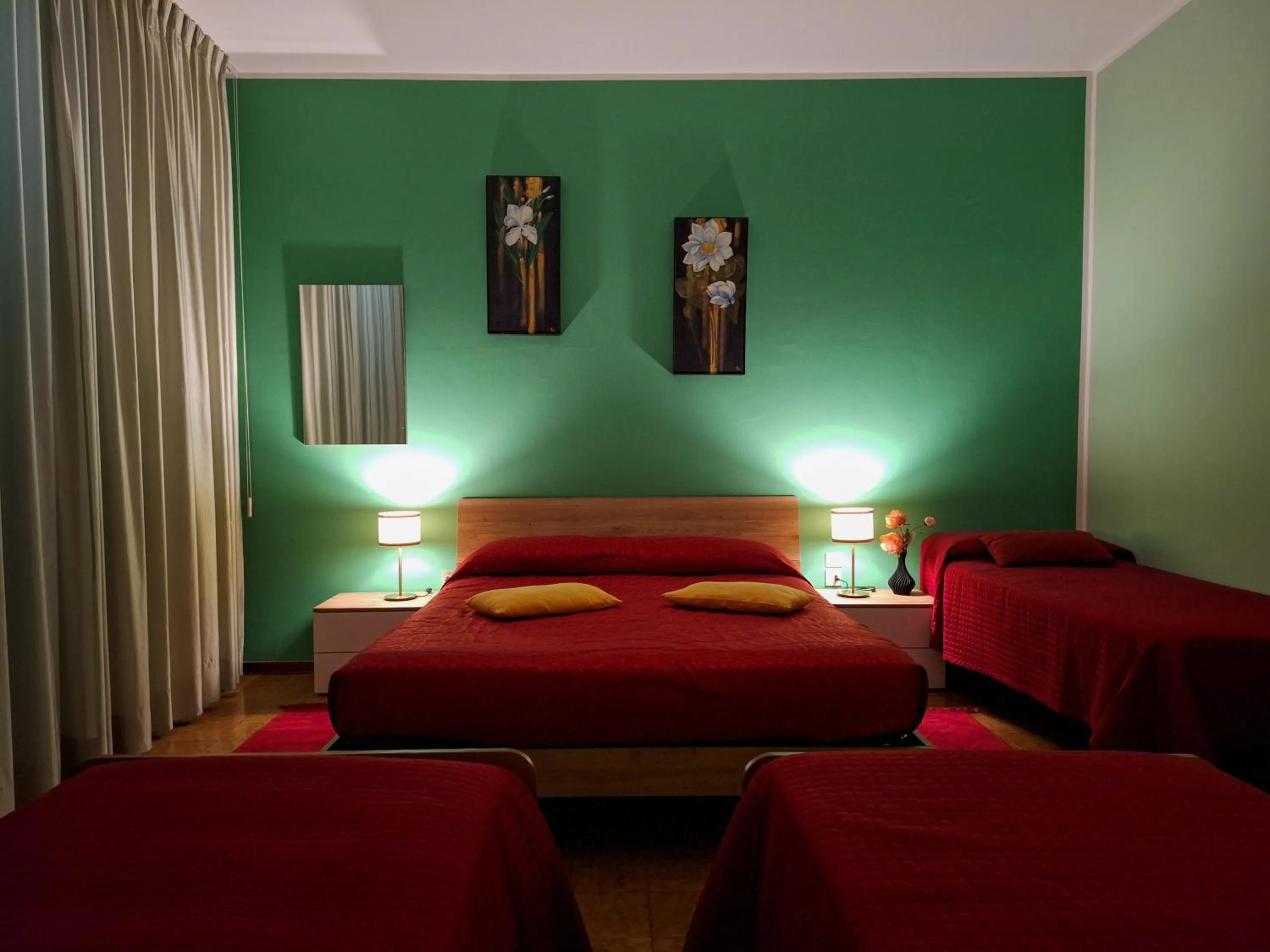 Bed in Bed & Breakfast "Il Ghiro"