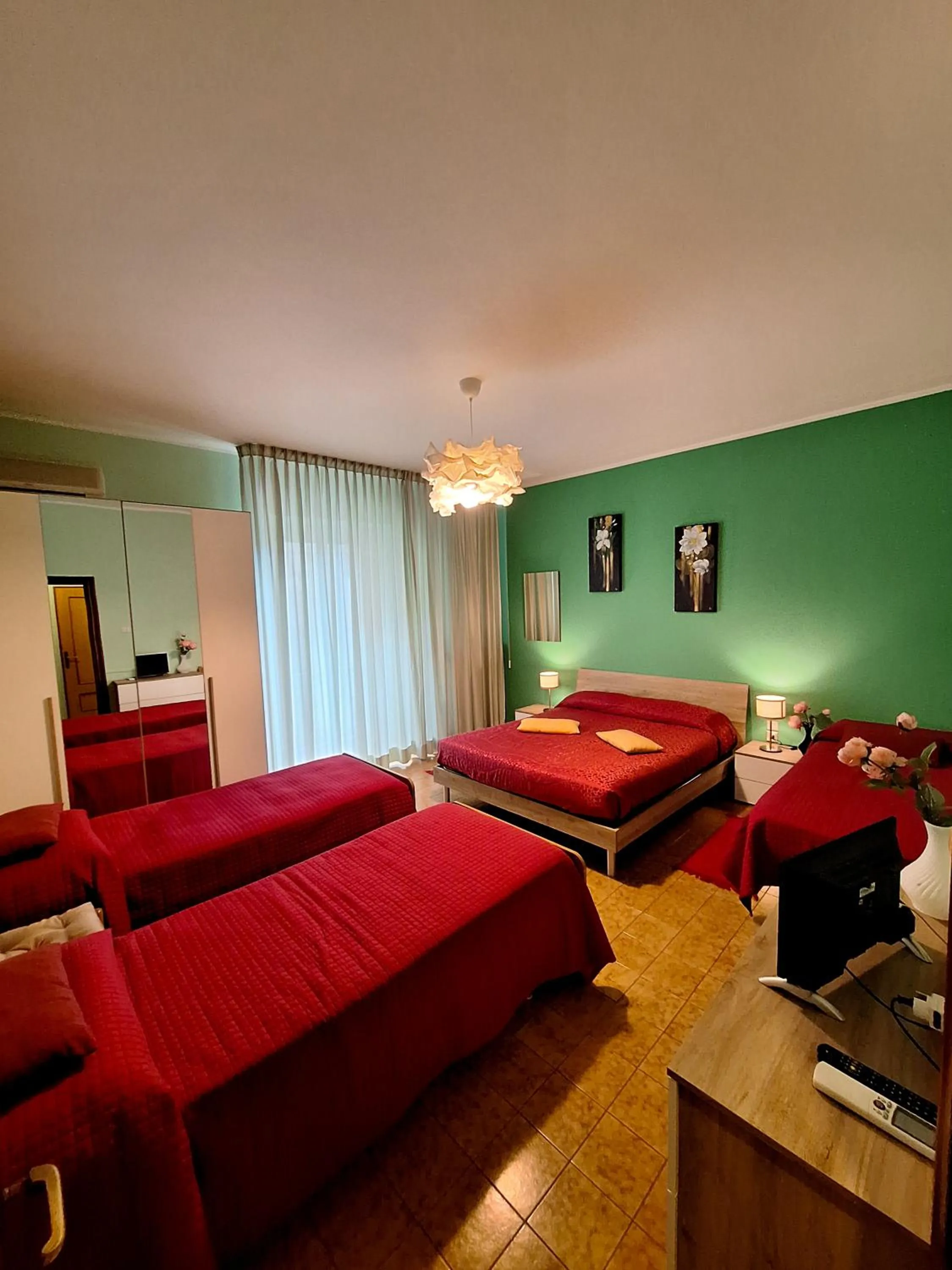 Bed in Bed & Breakfast "Il Ghiro"