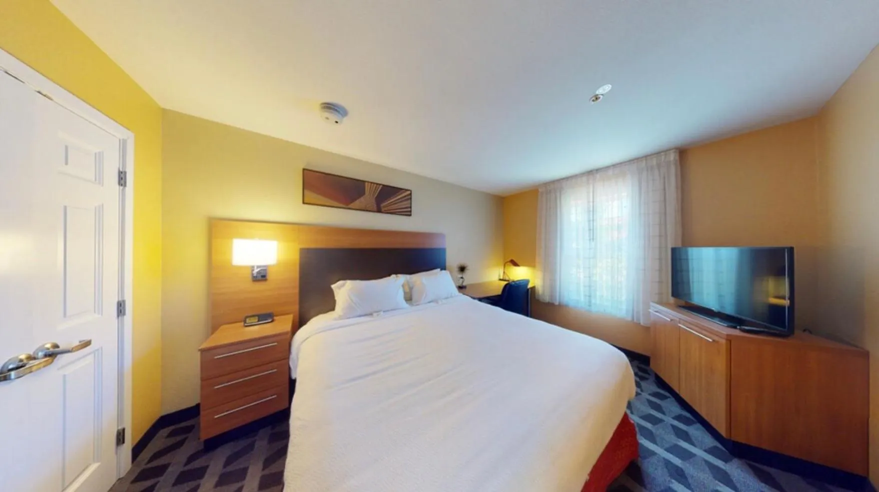 Bedroom, Bed in Residences at Tewksbury