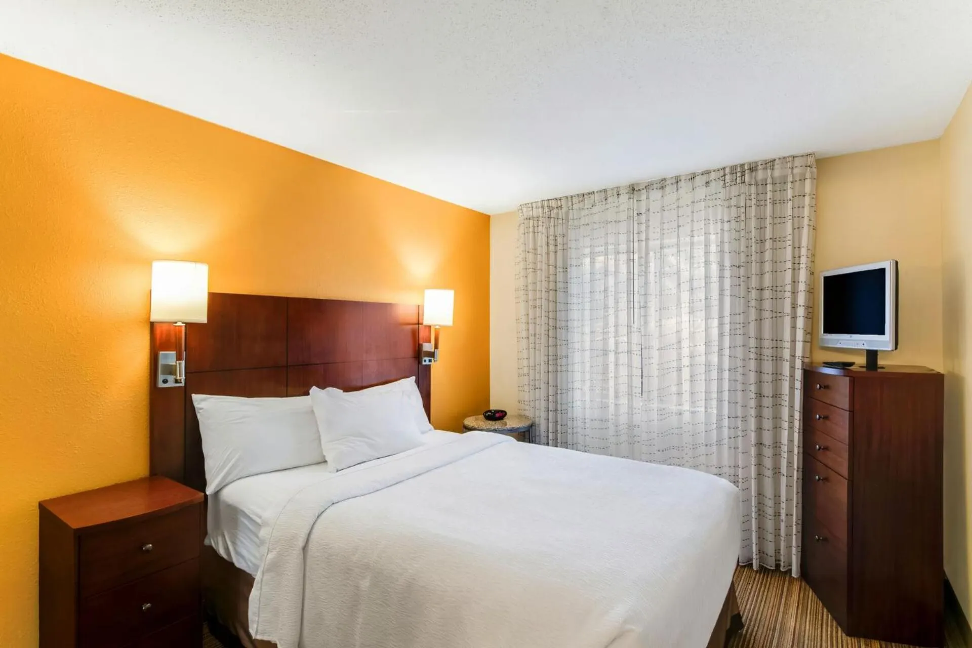 Bed in Avia Residences on Research - Extended Stay