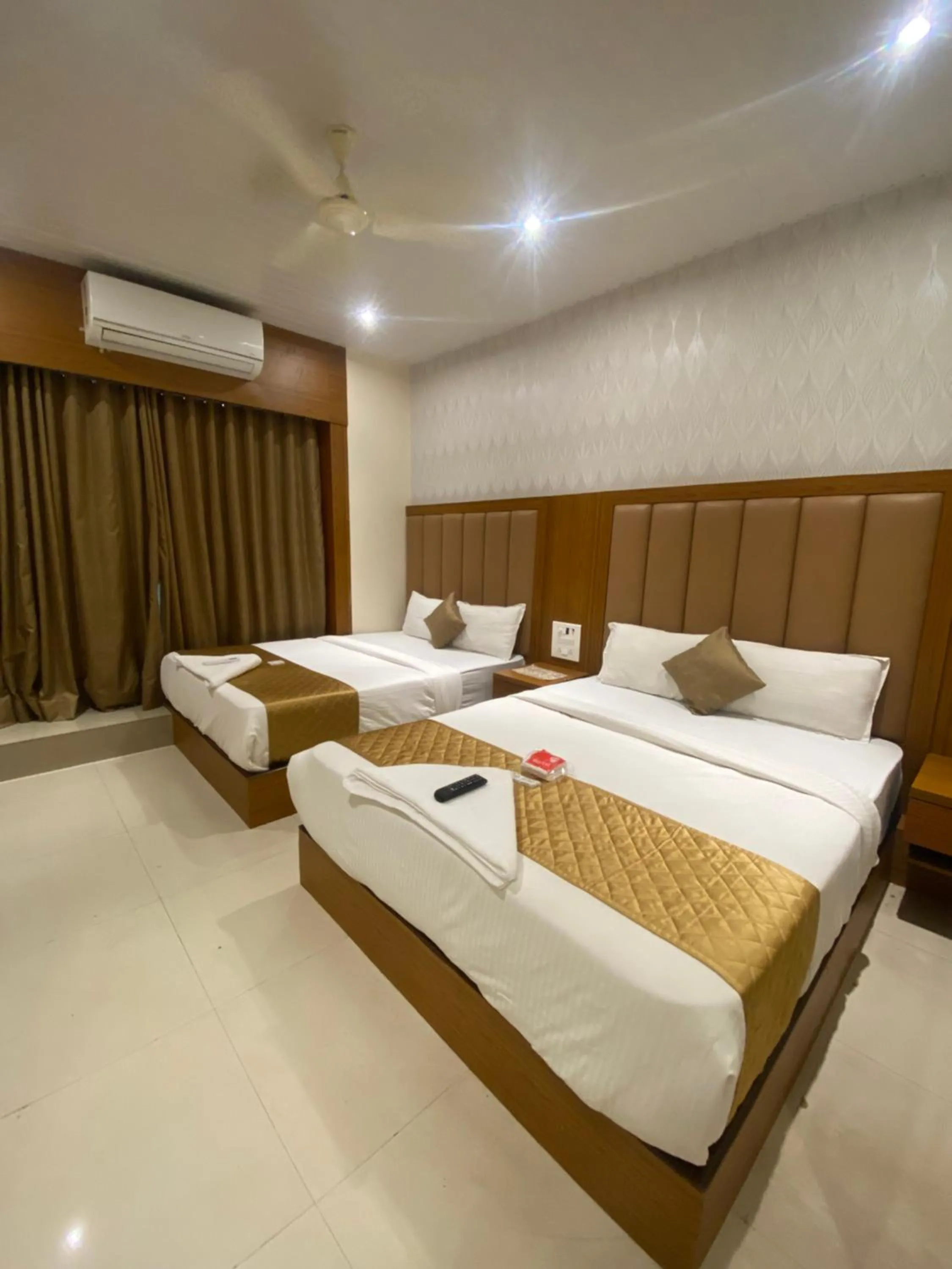 Bed in Hotel BKC Inn - Near Trade Center, Visa Consulate BKC