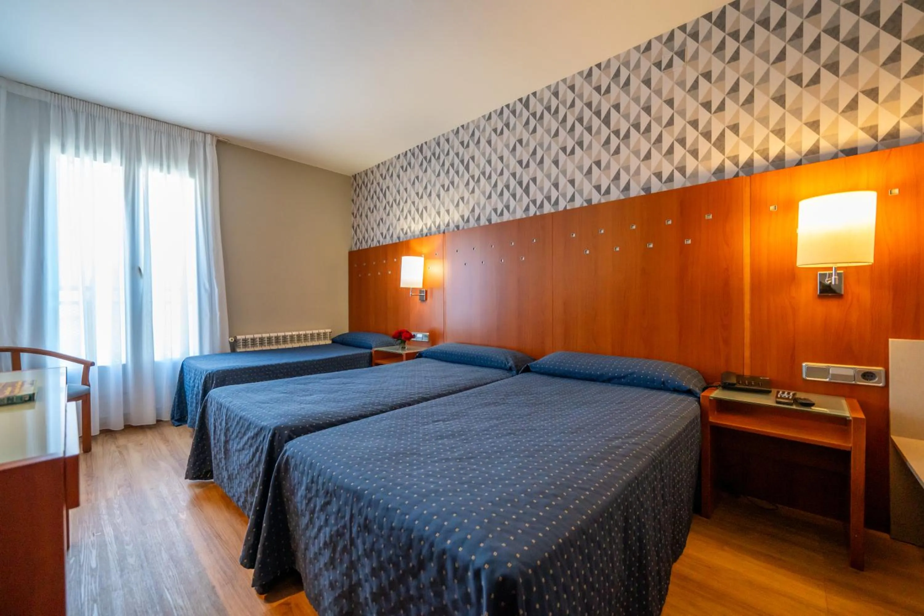 Bed in Hotel J. Balmes Vic