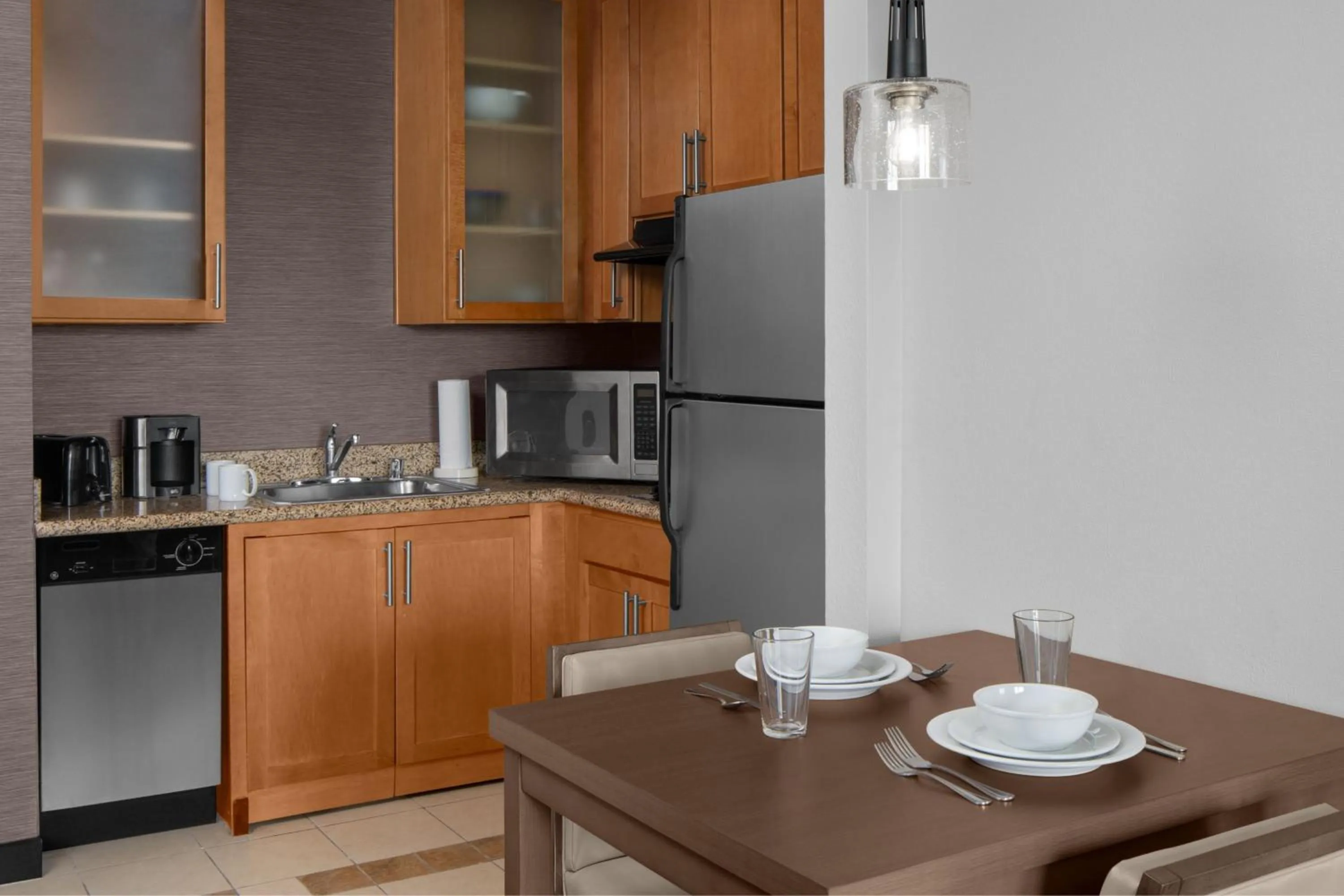 Kitchen or kitchenette in Residence Inn Los Angeles Burbank/Downtown