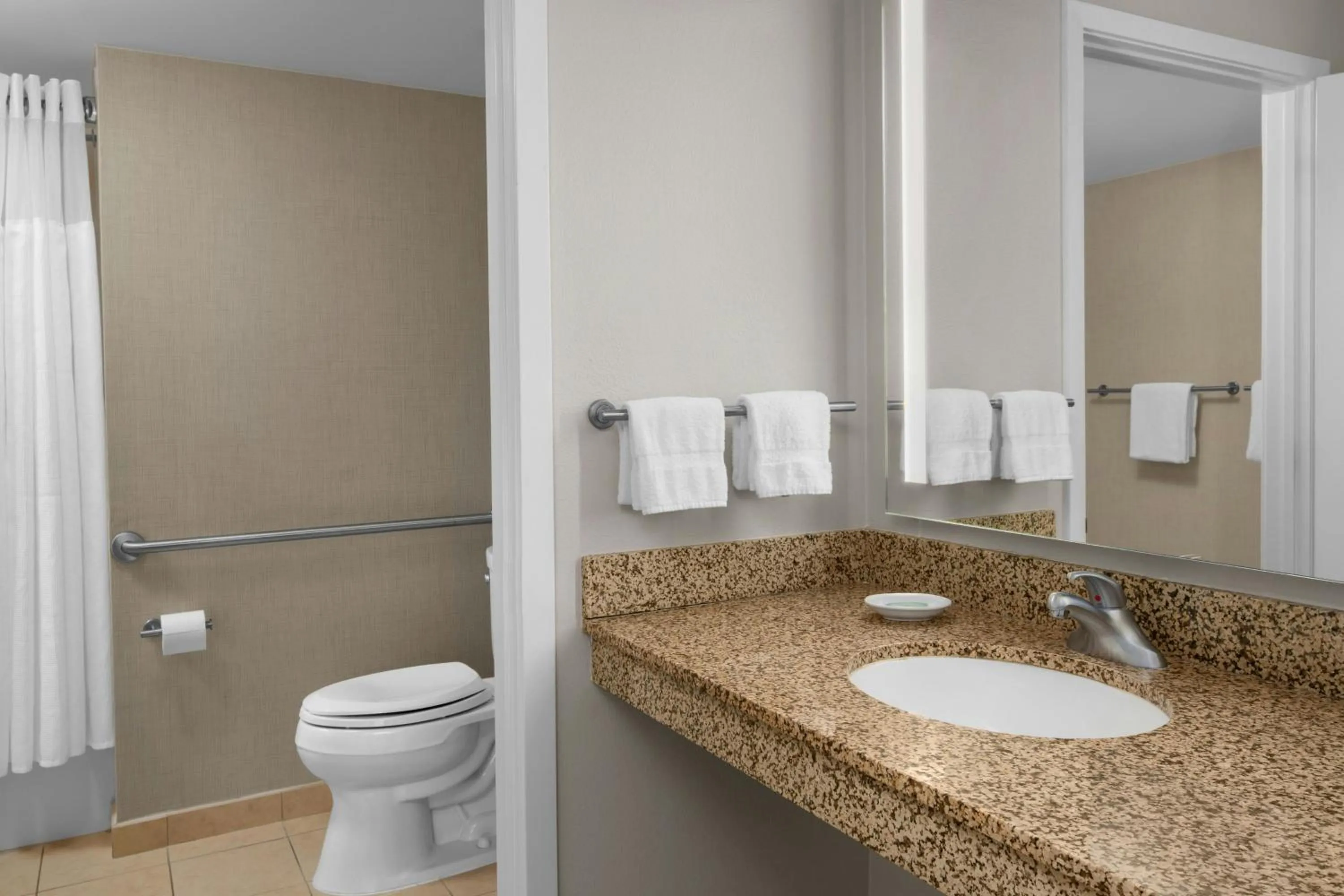 Bathroom in Residence Inn Los Angeles Burbank/Downtown