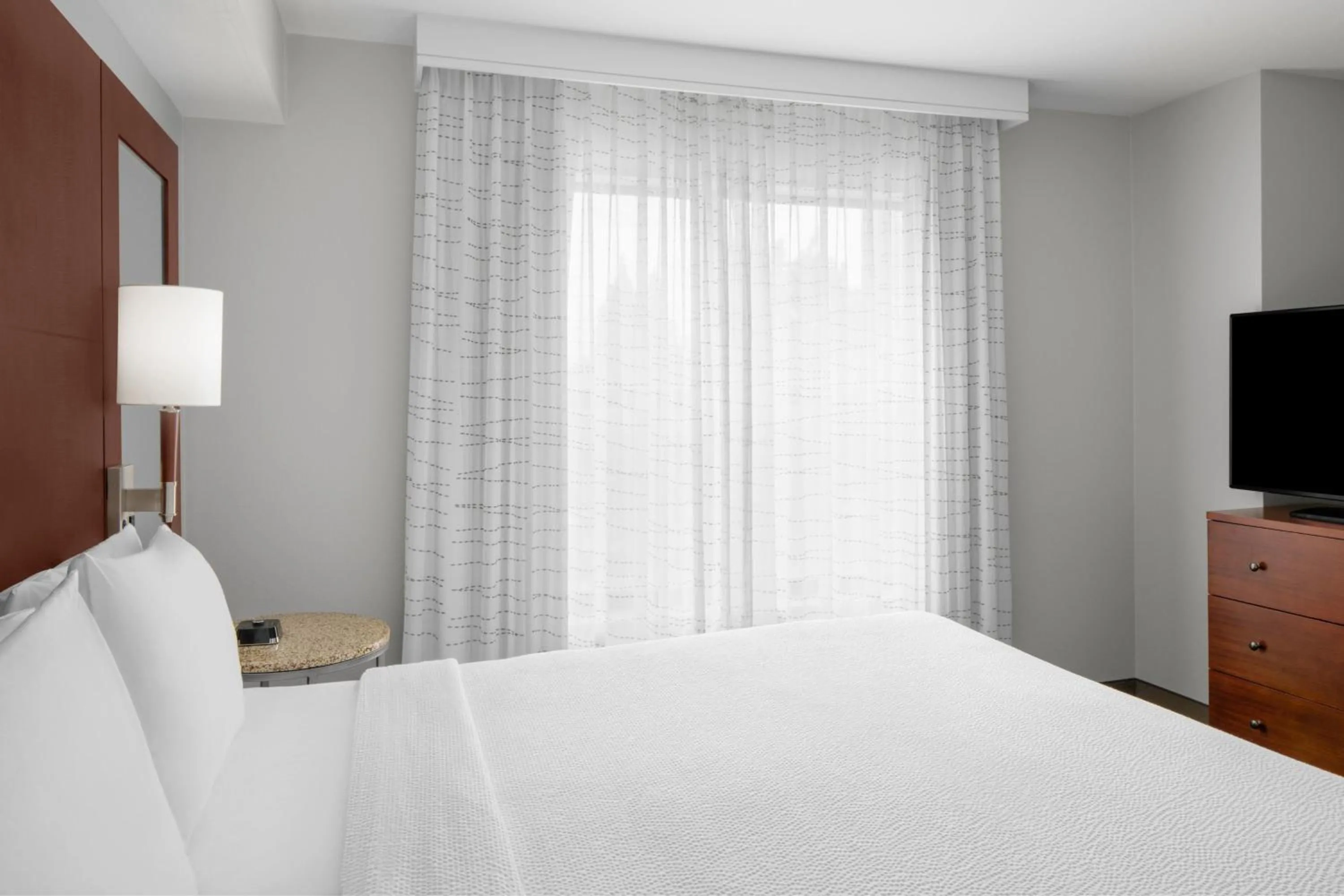 Bedroom, Bed in Residence Inn Los Angeles Burbank/Downtown