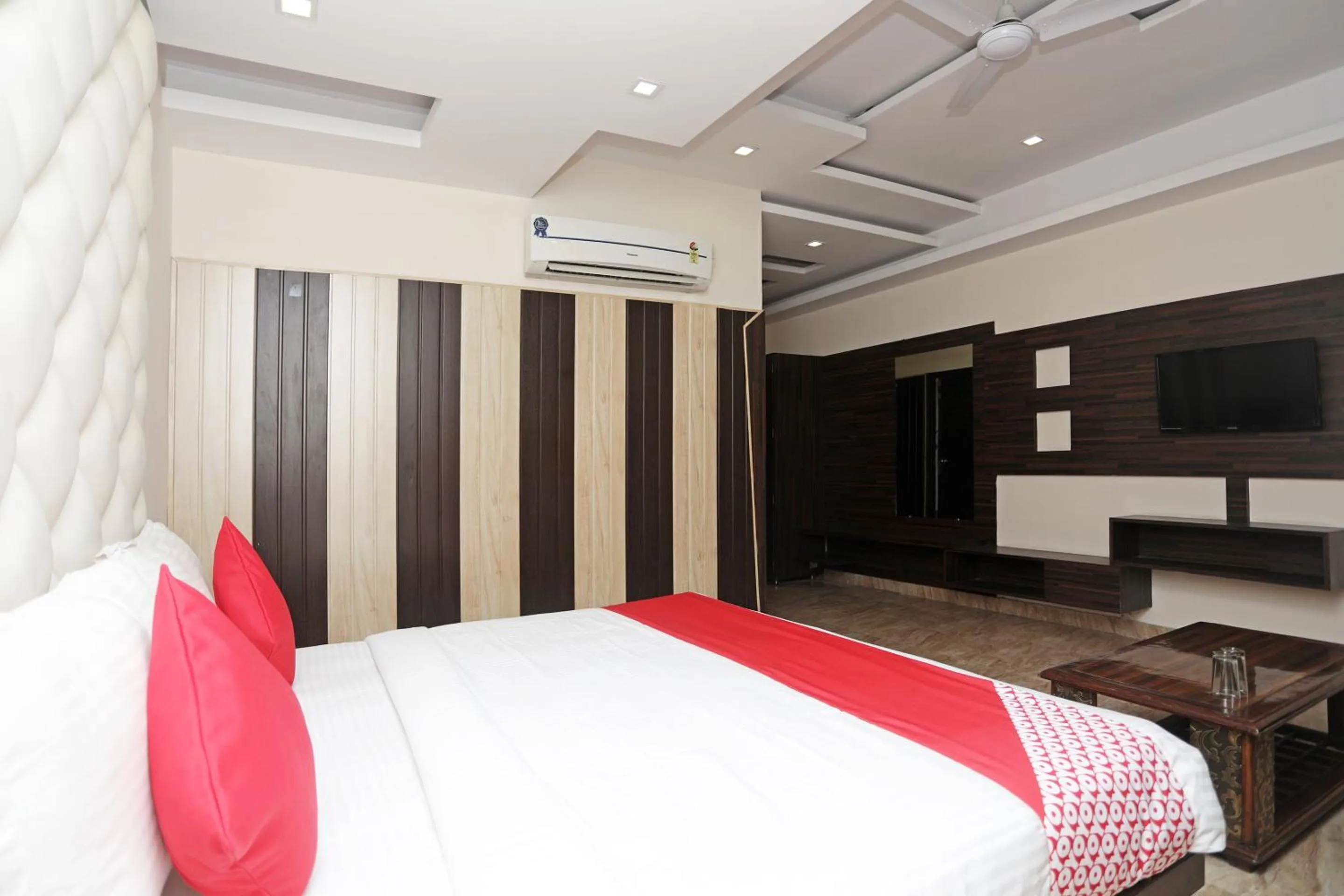 Bedroom, Bed in Hotel O Subhadra Residency