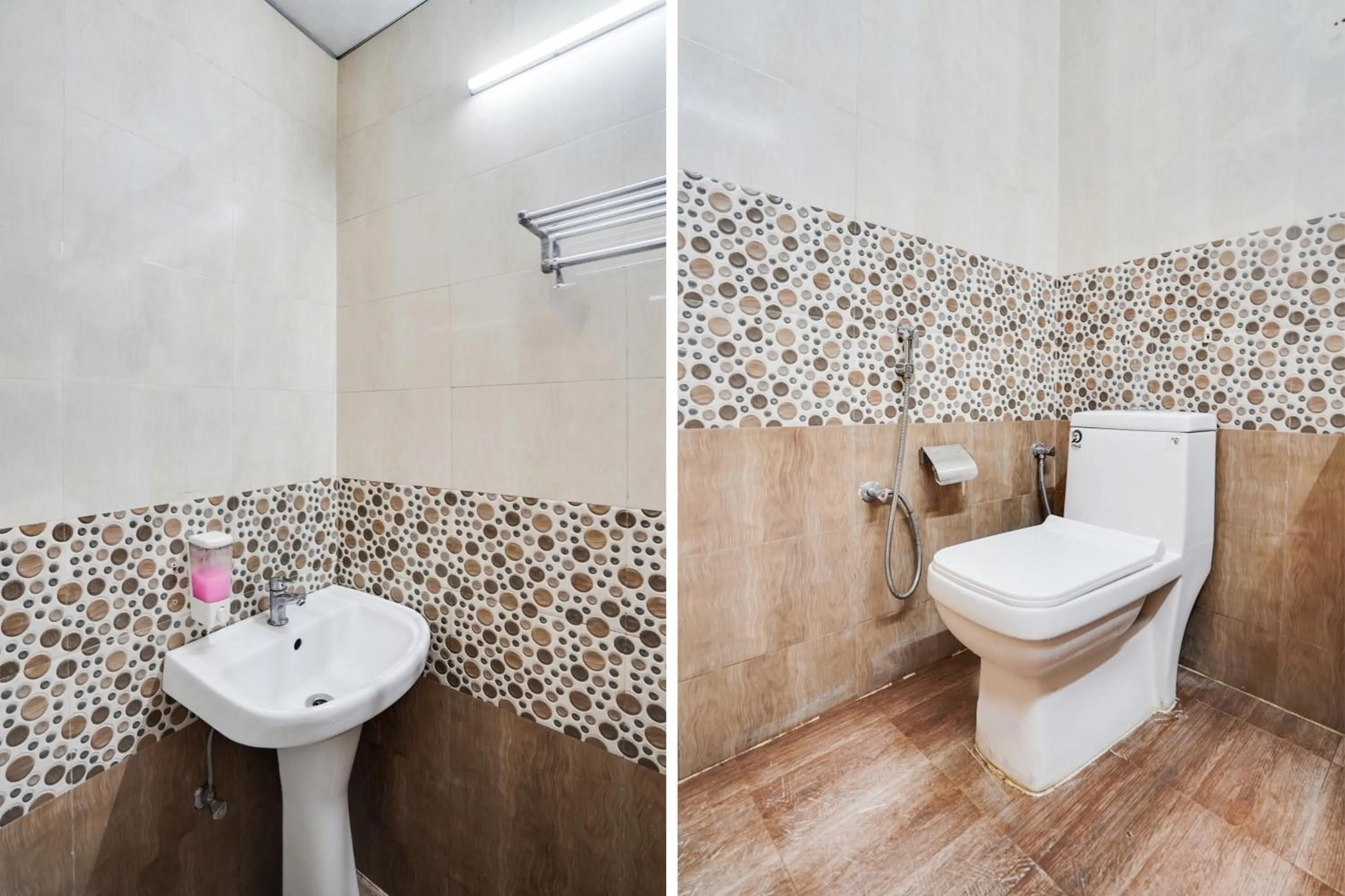 Bathroom in FabHotel Doon Maira