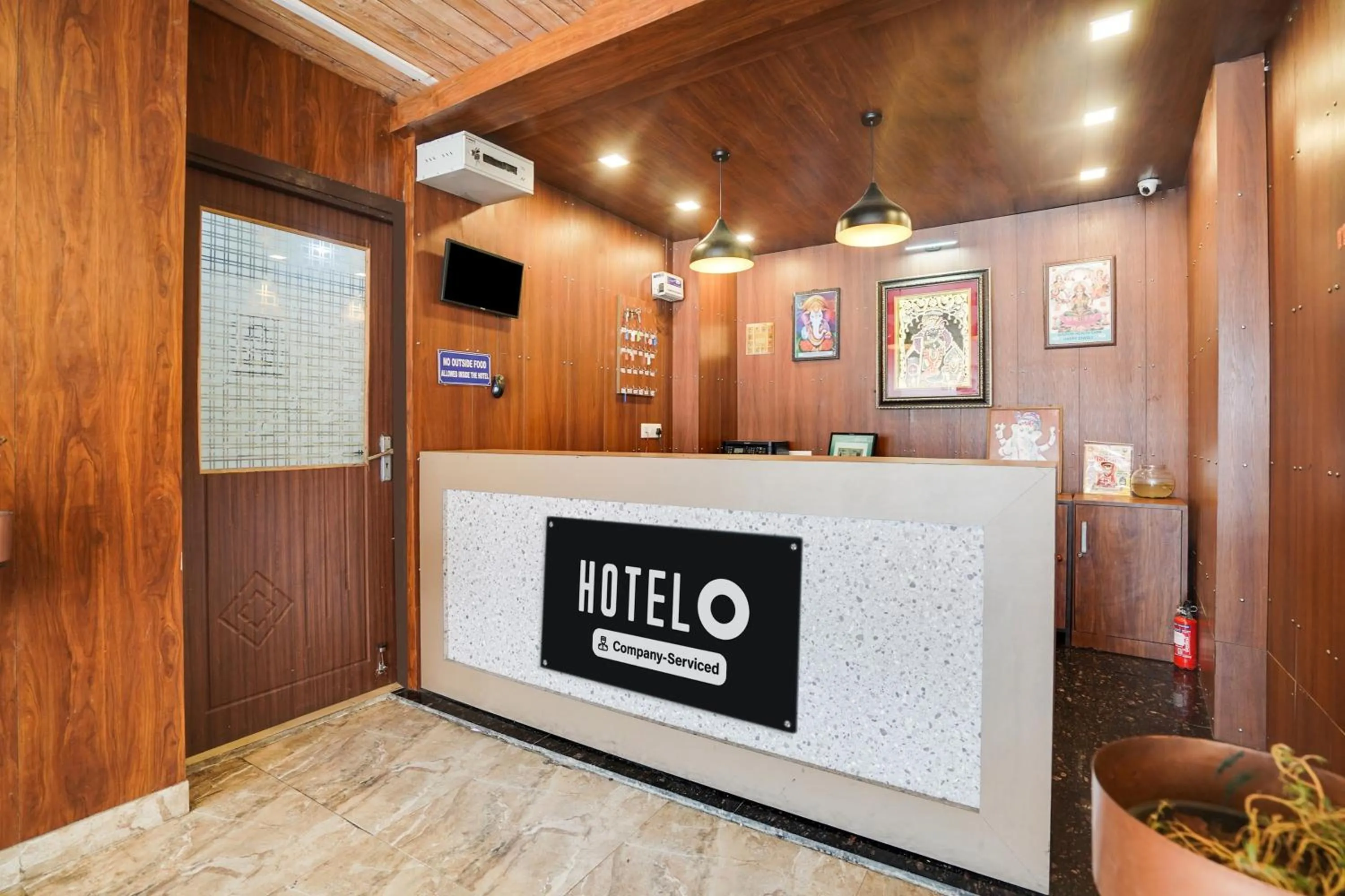 Lobby or reception in Hotel O Canal Road