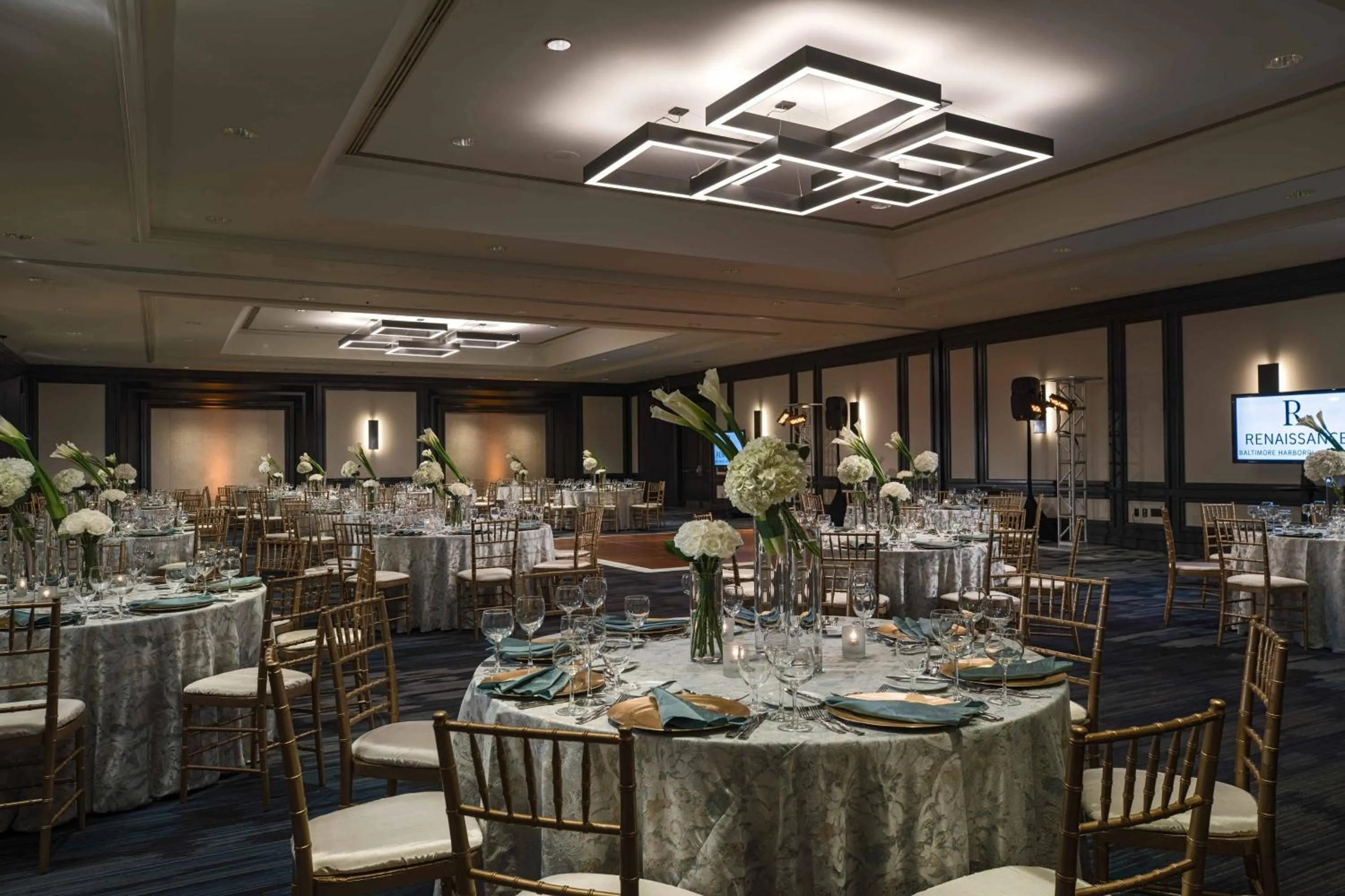 Lobby or reception in Renaissance Baltimore Harborplace Hotel
