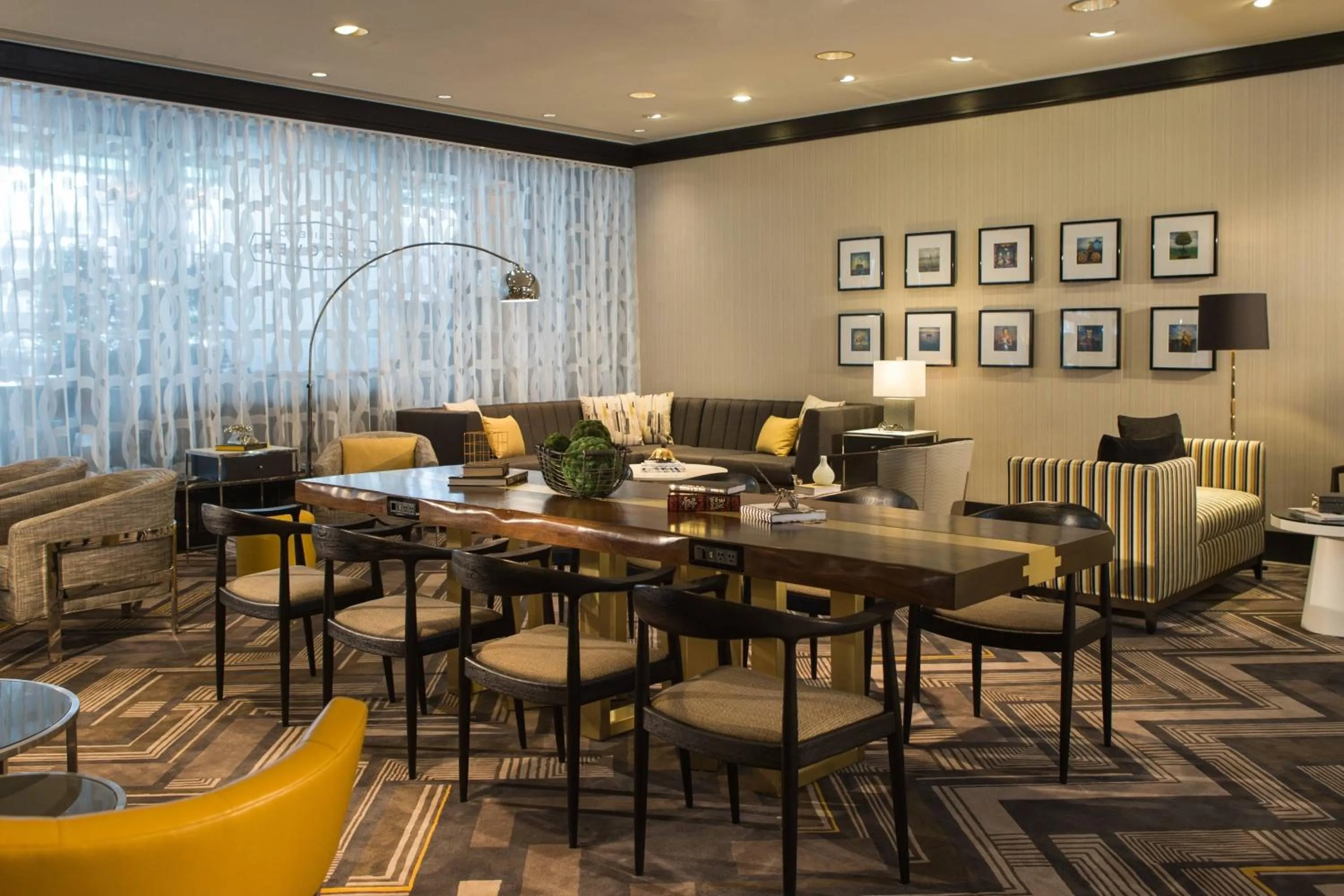 Lobby or reception in Renaissance Baltimore Harborplace Hotel