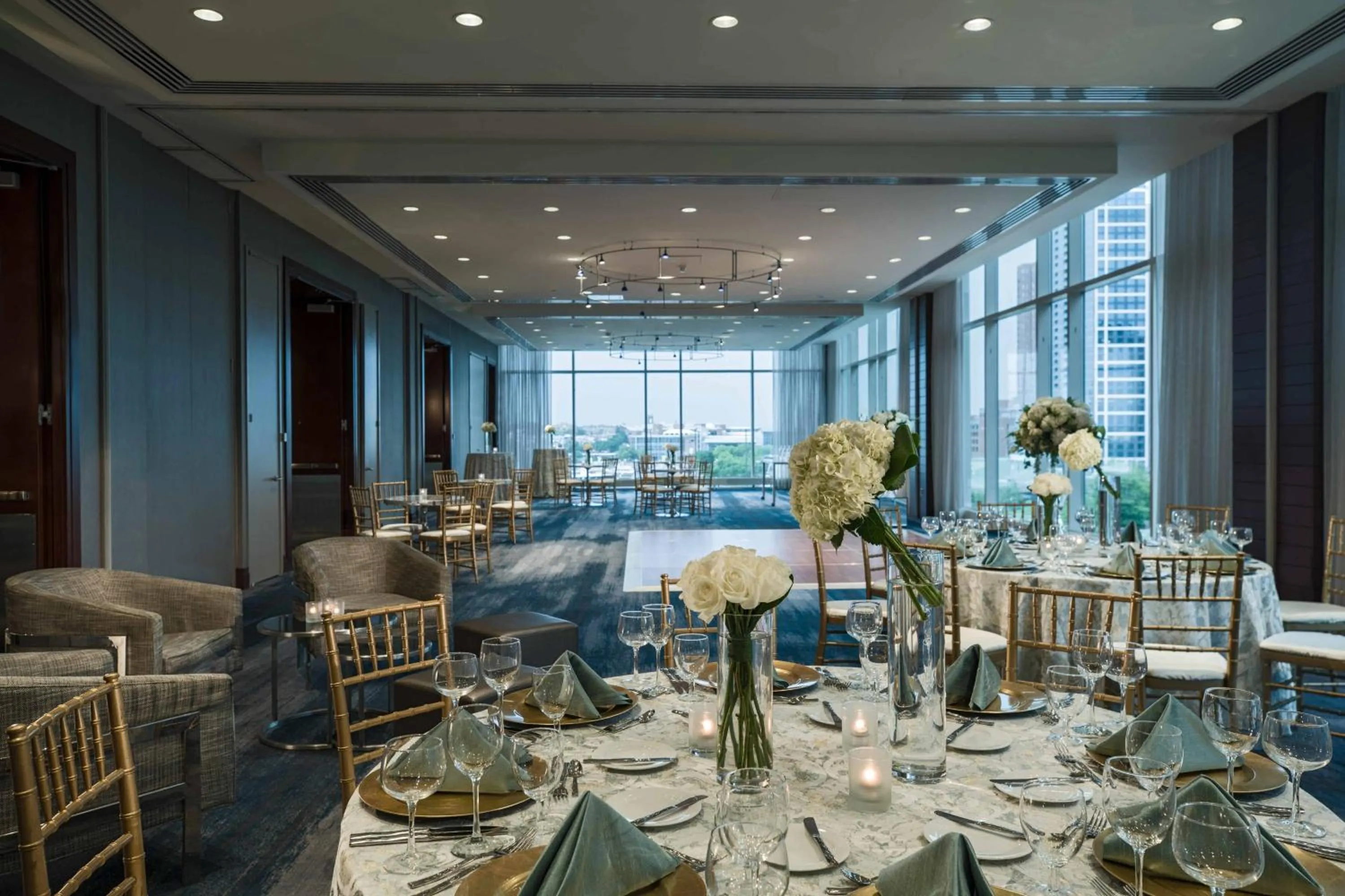 Lobby or reception in Renaissance Baltimore Harborplace Hotel