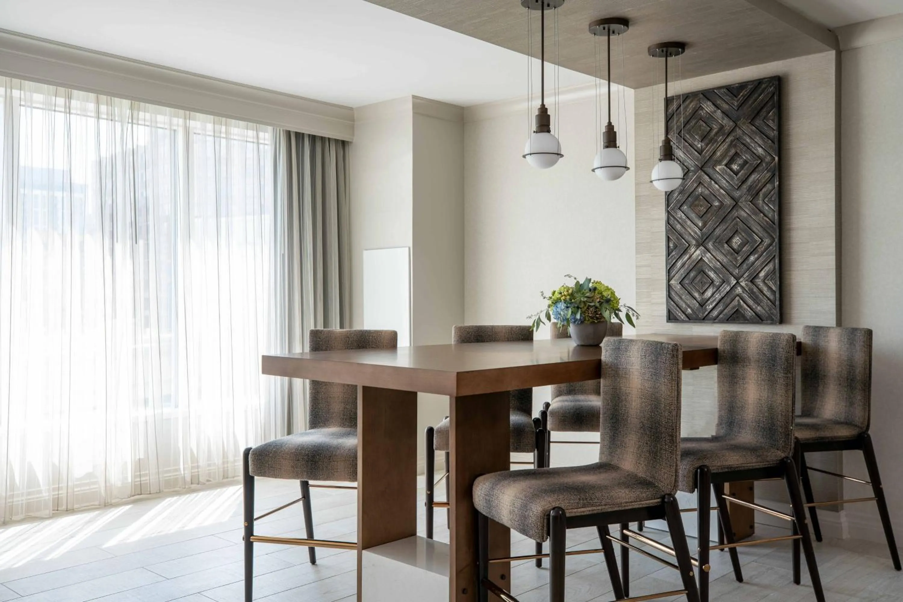 Photo of the whole room in Baltimore Marriott Waterfront